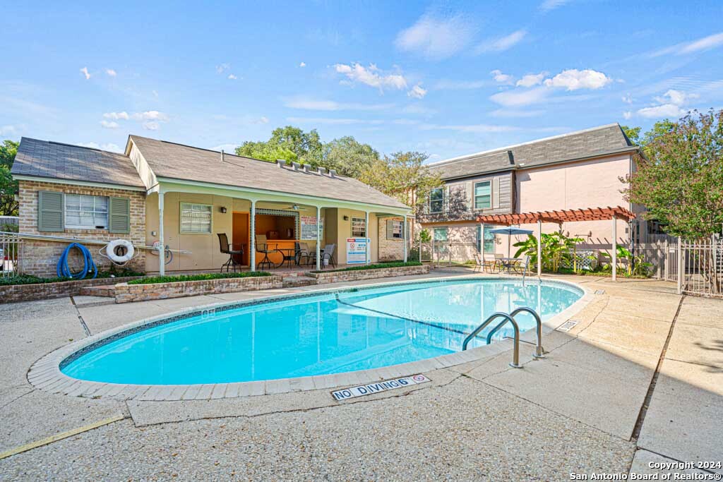 2300 NACOGDOCHES RD Unit: APT 203 A