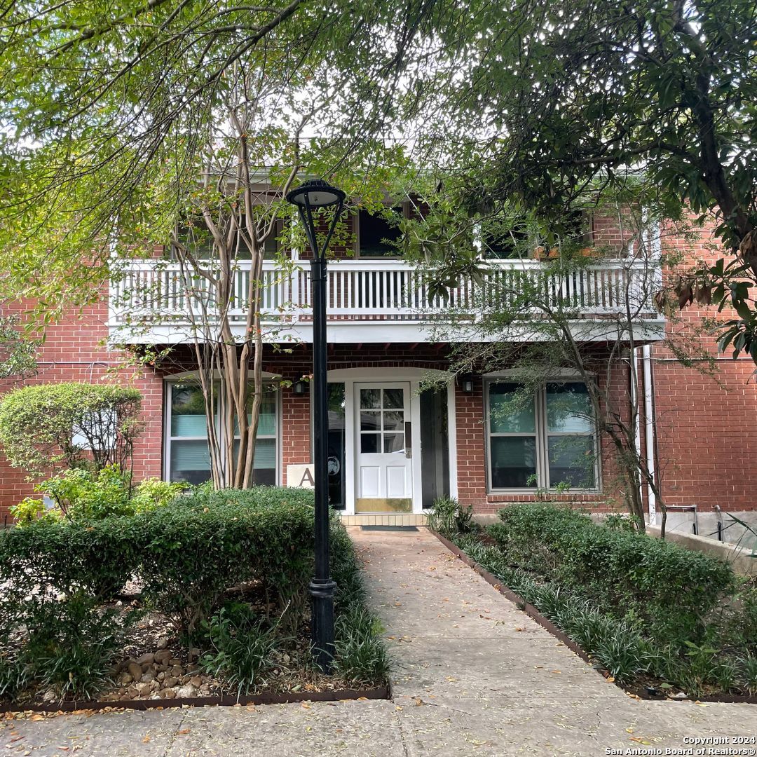 2300 NACOGDOCHES RD Unit: APT 203 A