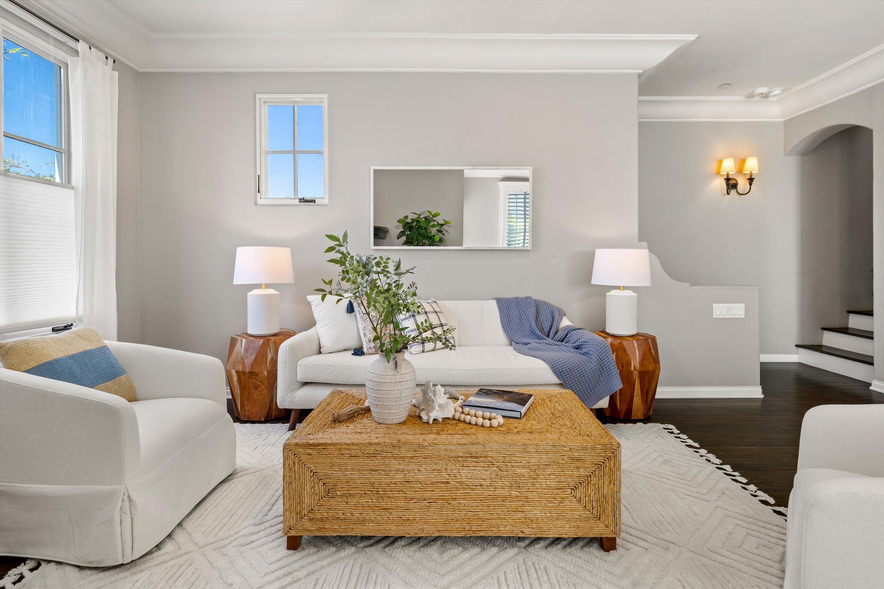 218 Santa Barbara Street Unit: B