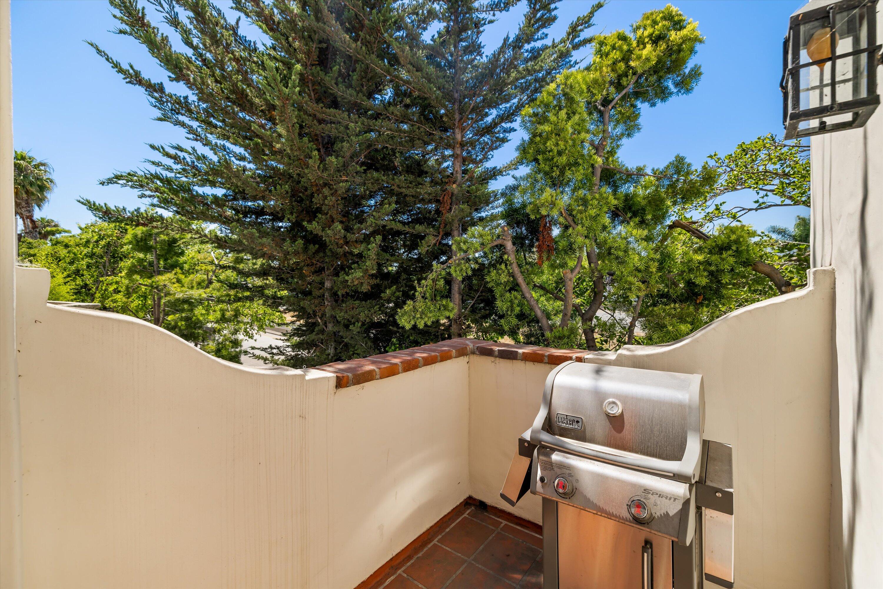 218 Santa Barbara Street Unit: B
