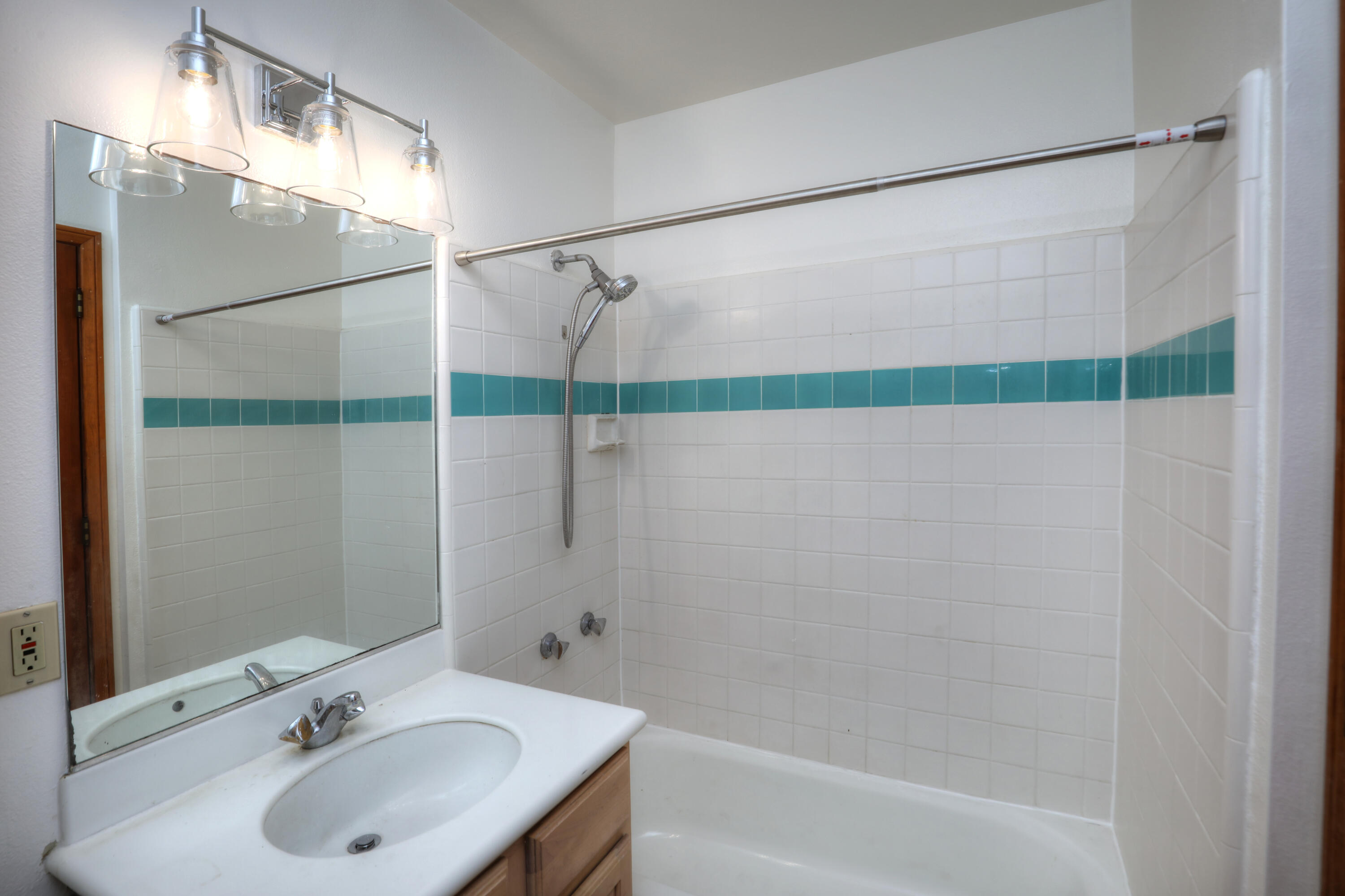 129 San Clemente Avenue