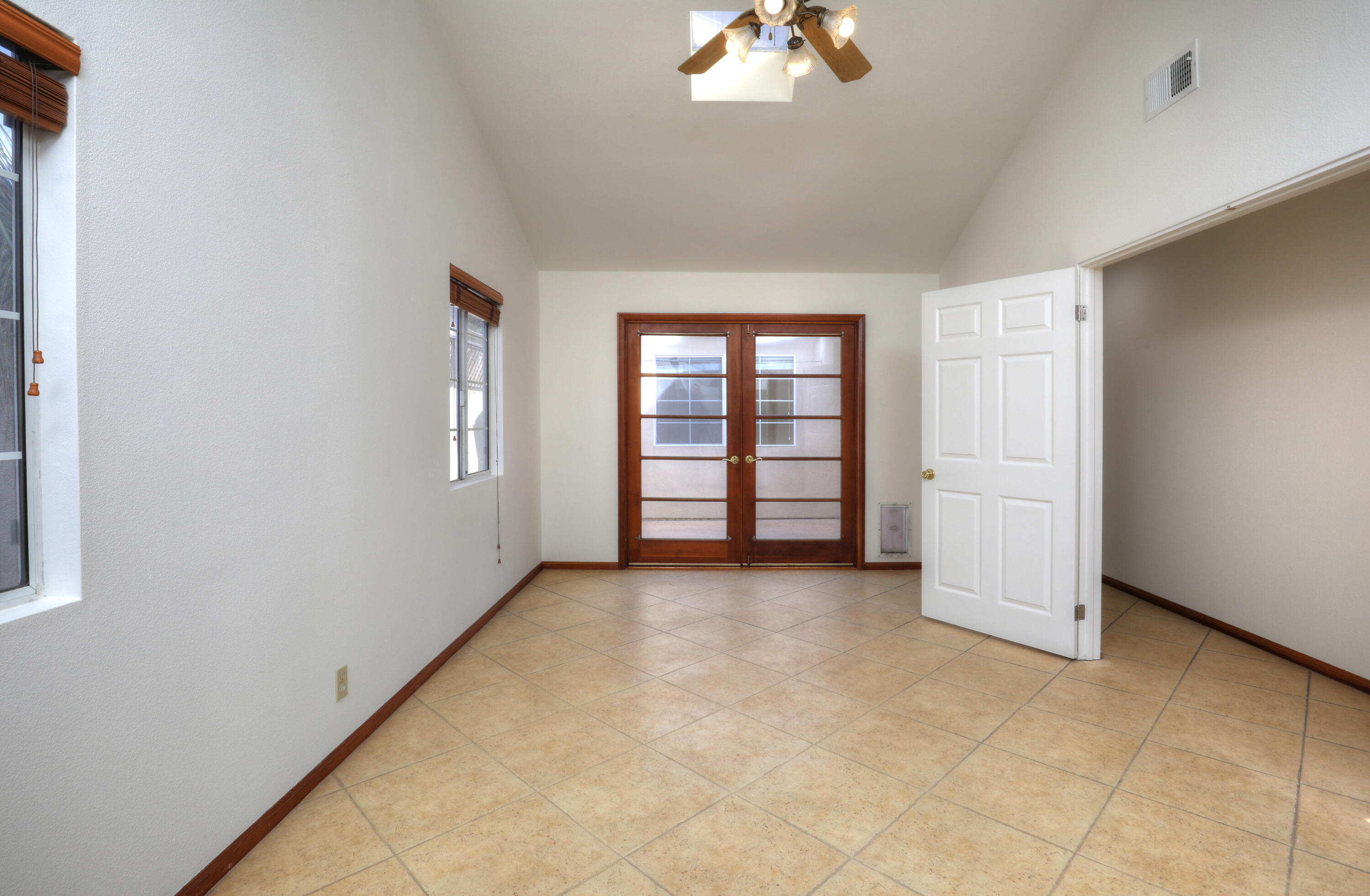 129 San Clemente Avenue