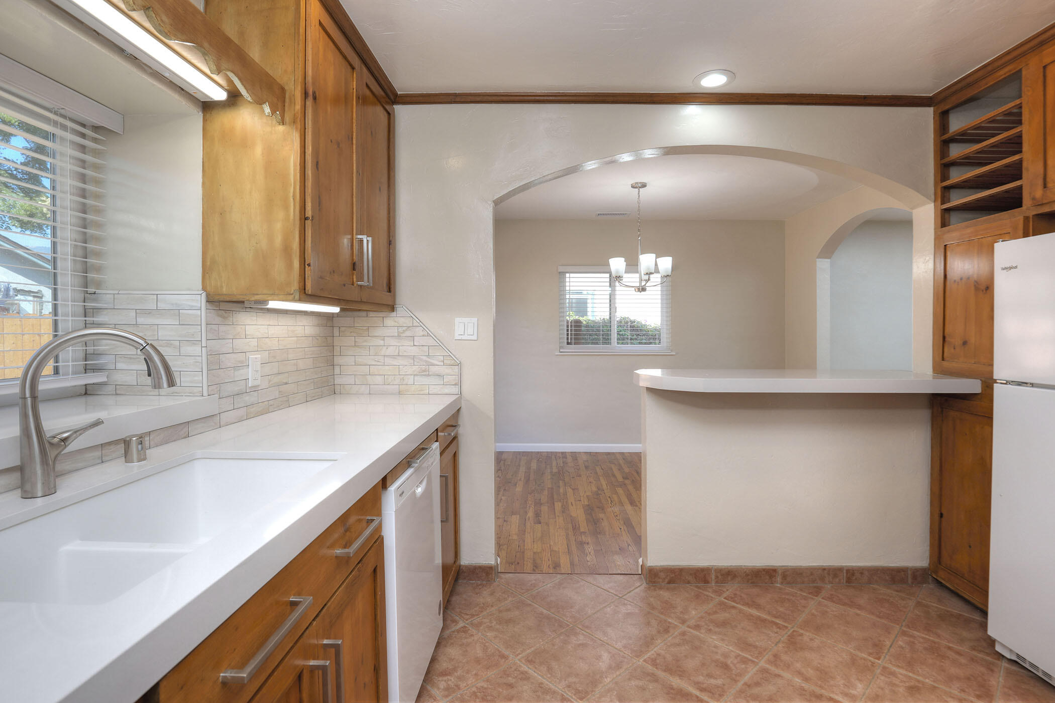 828 Alberta Avenue