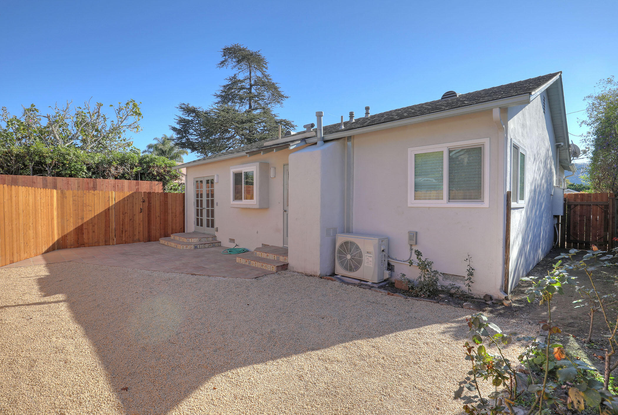 828 Alberta Avenue