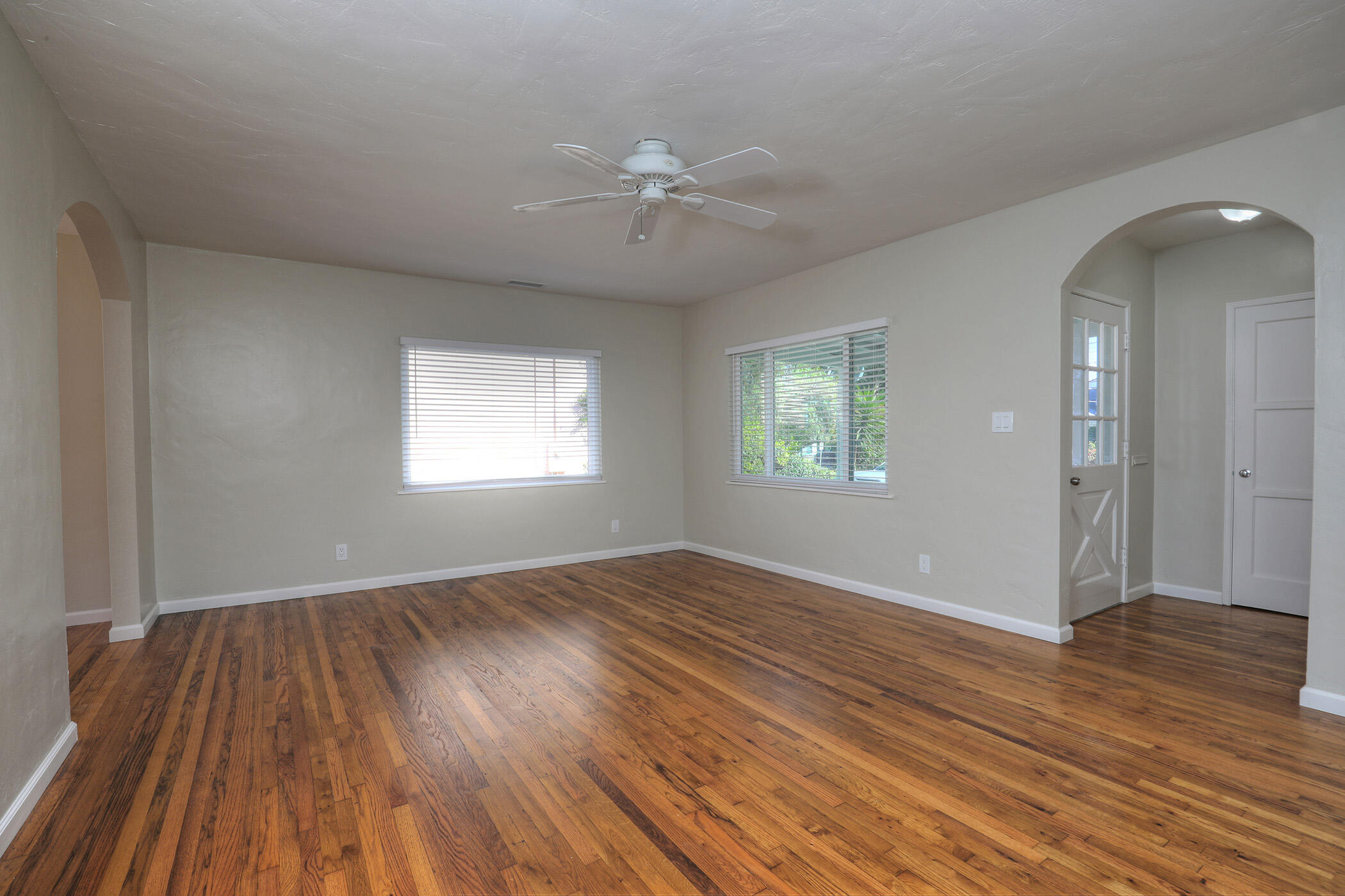 828 Alberta Avenue
