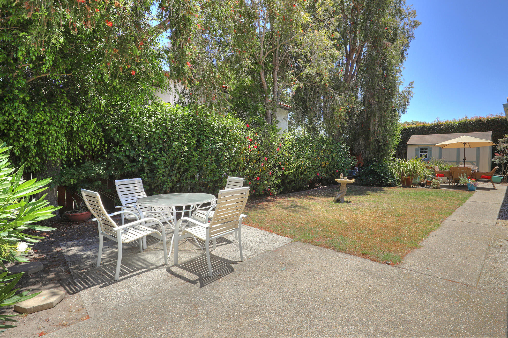 2110 Cliff Drive