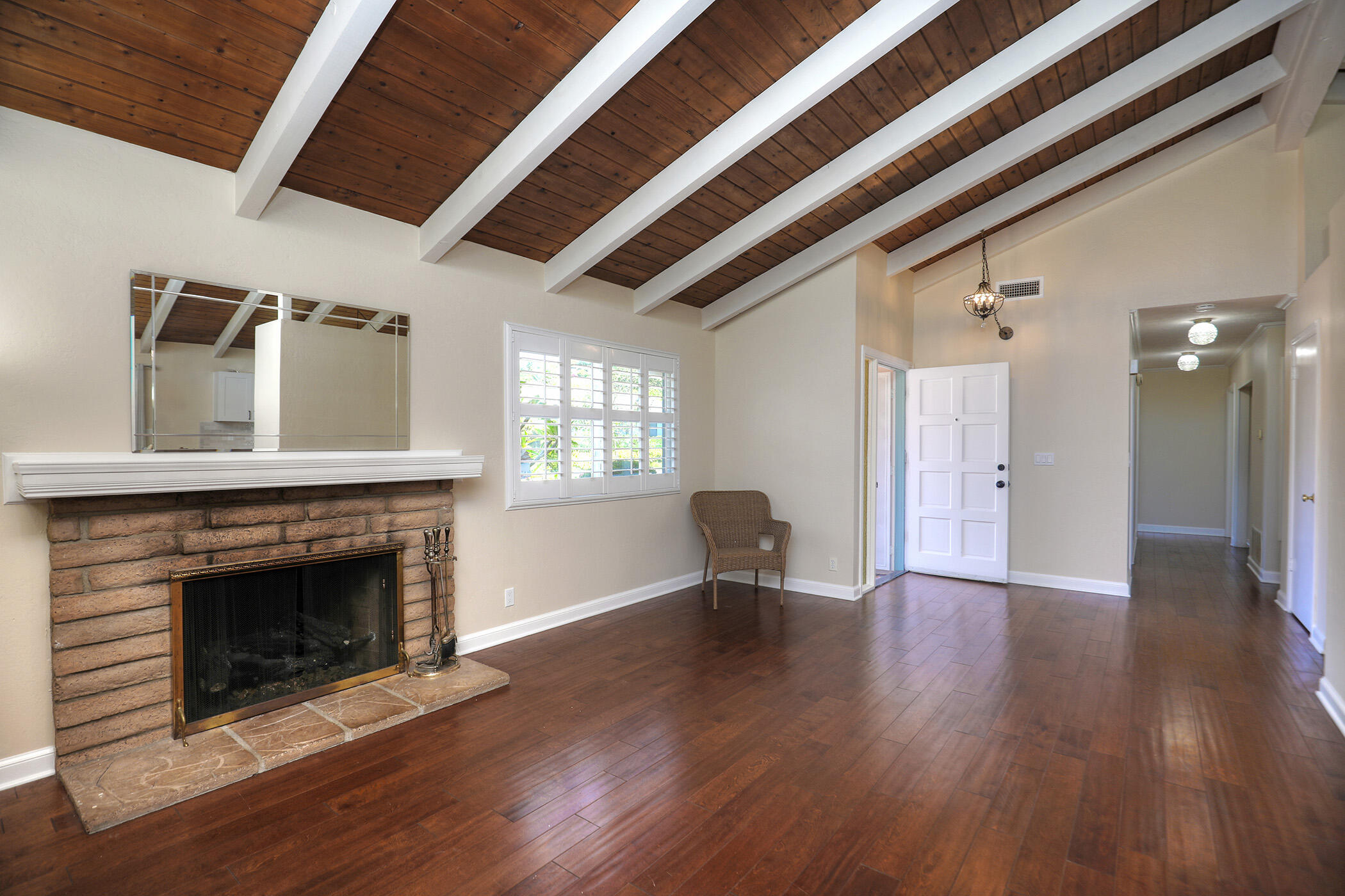 2110 Cliff Drive