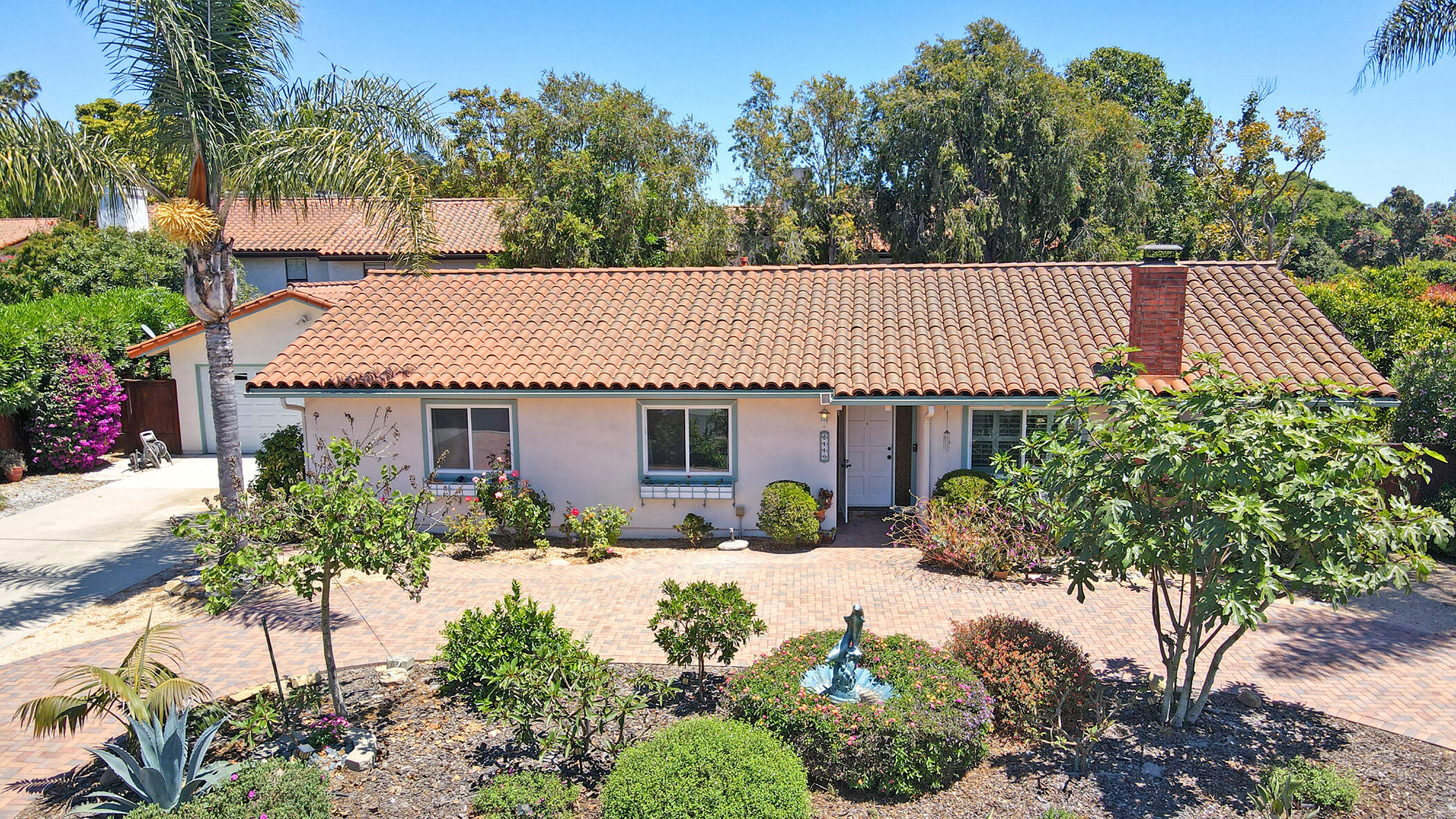 2110 Cliff Drive