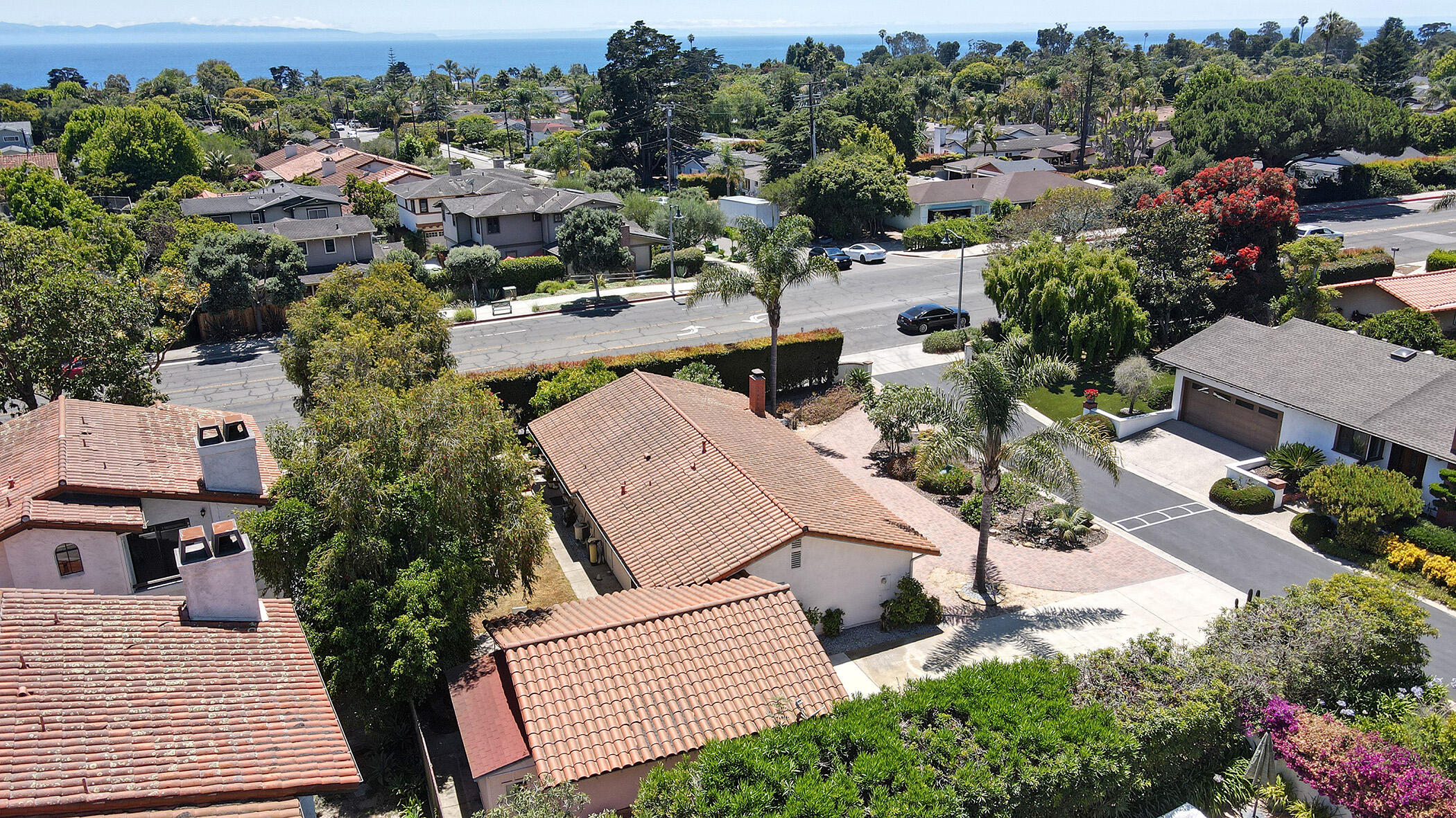 2110 Cliff Drive