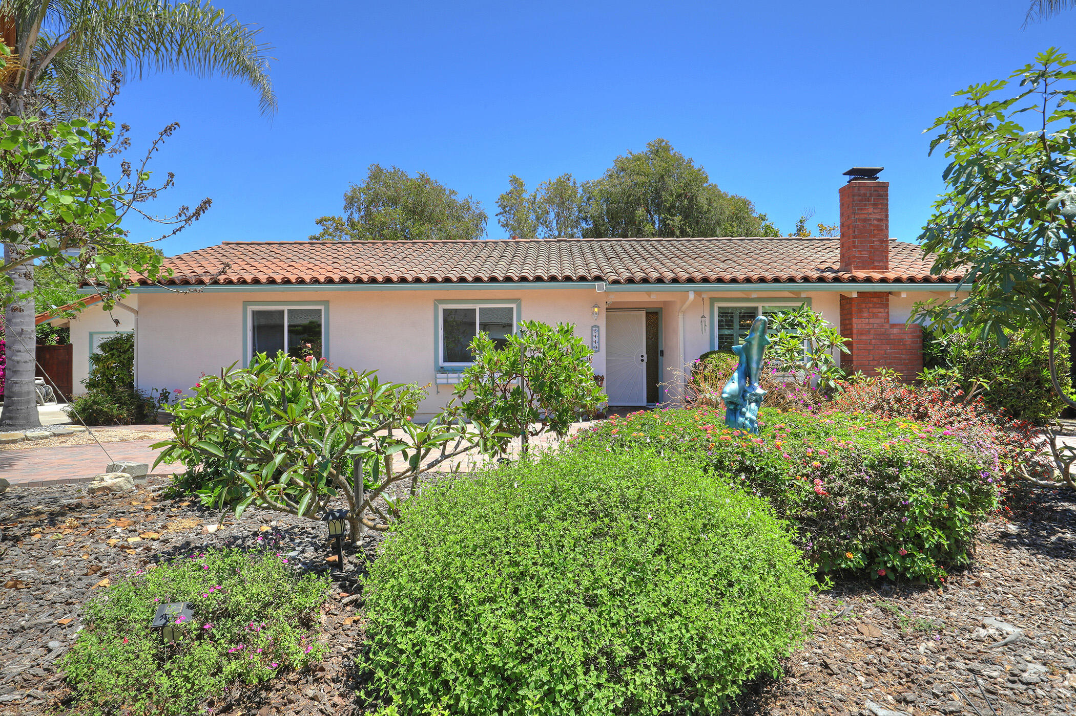 2110 Cliff Drive