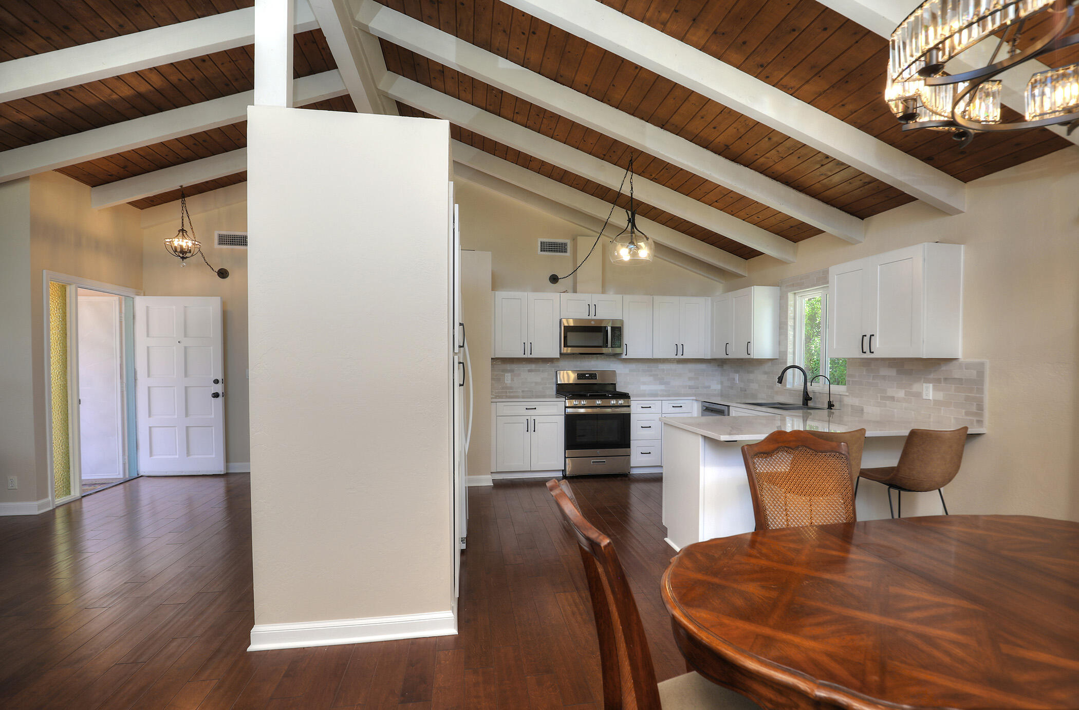 2110 Cliff Drive