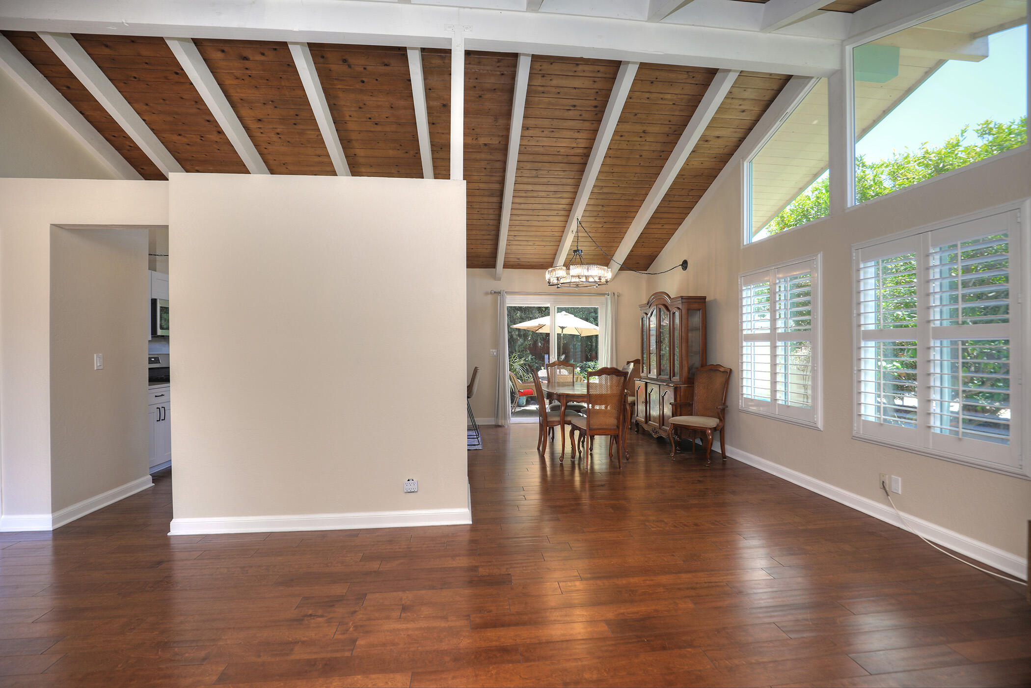 2110 Cliff Drive