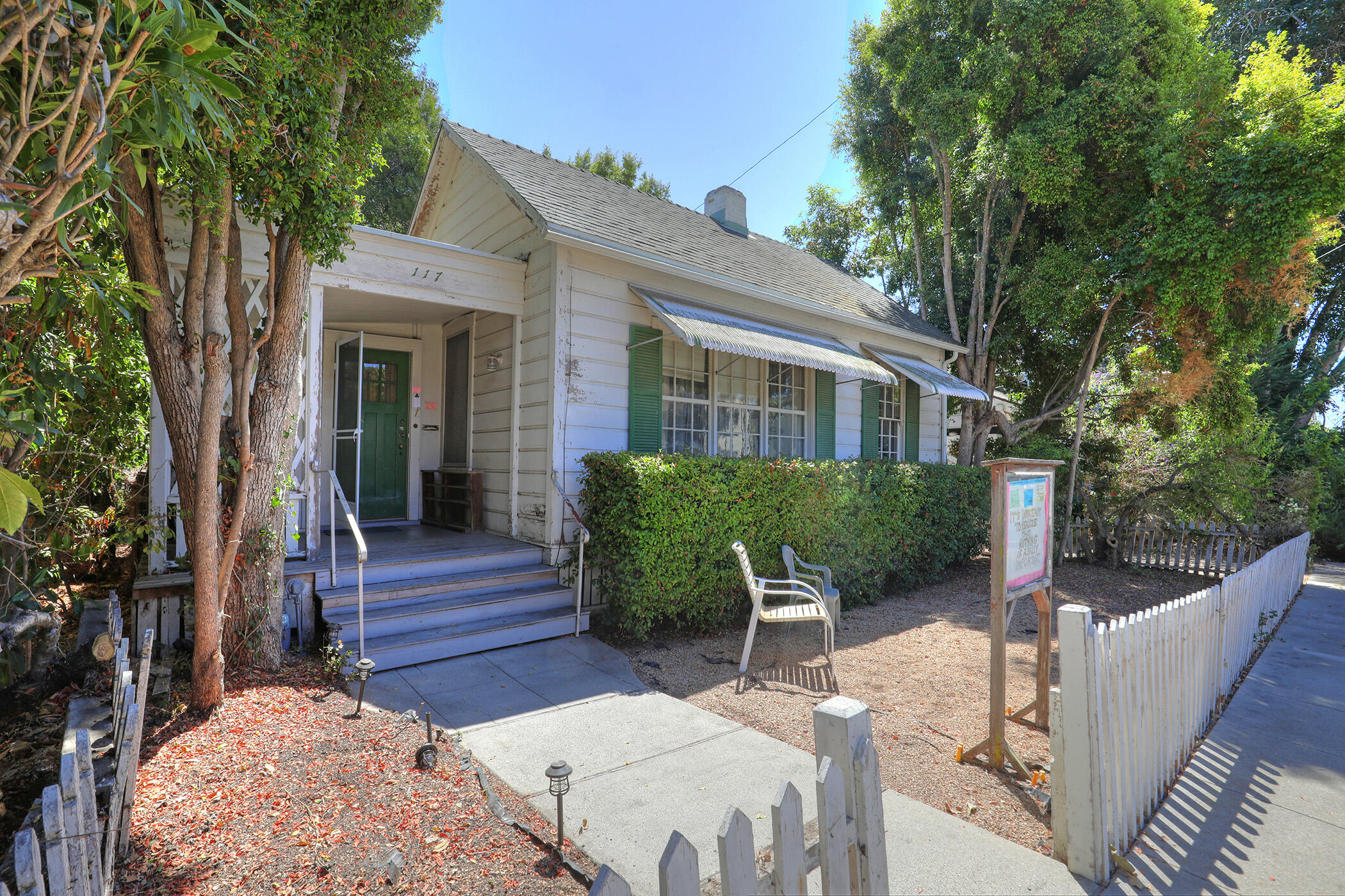117 W Valerio Street