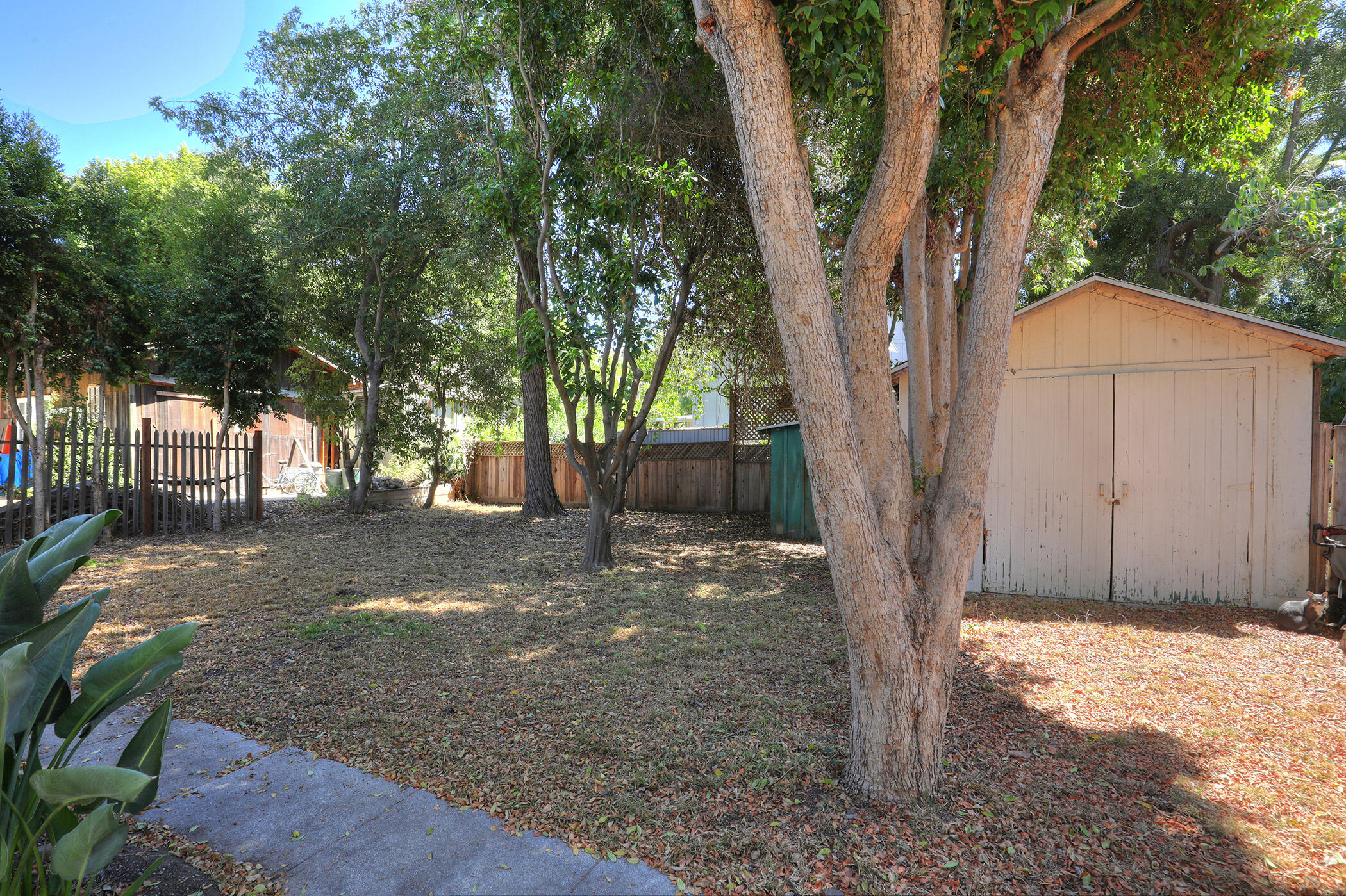 117 W Valerio Street