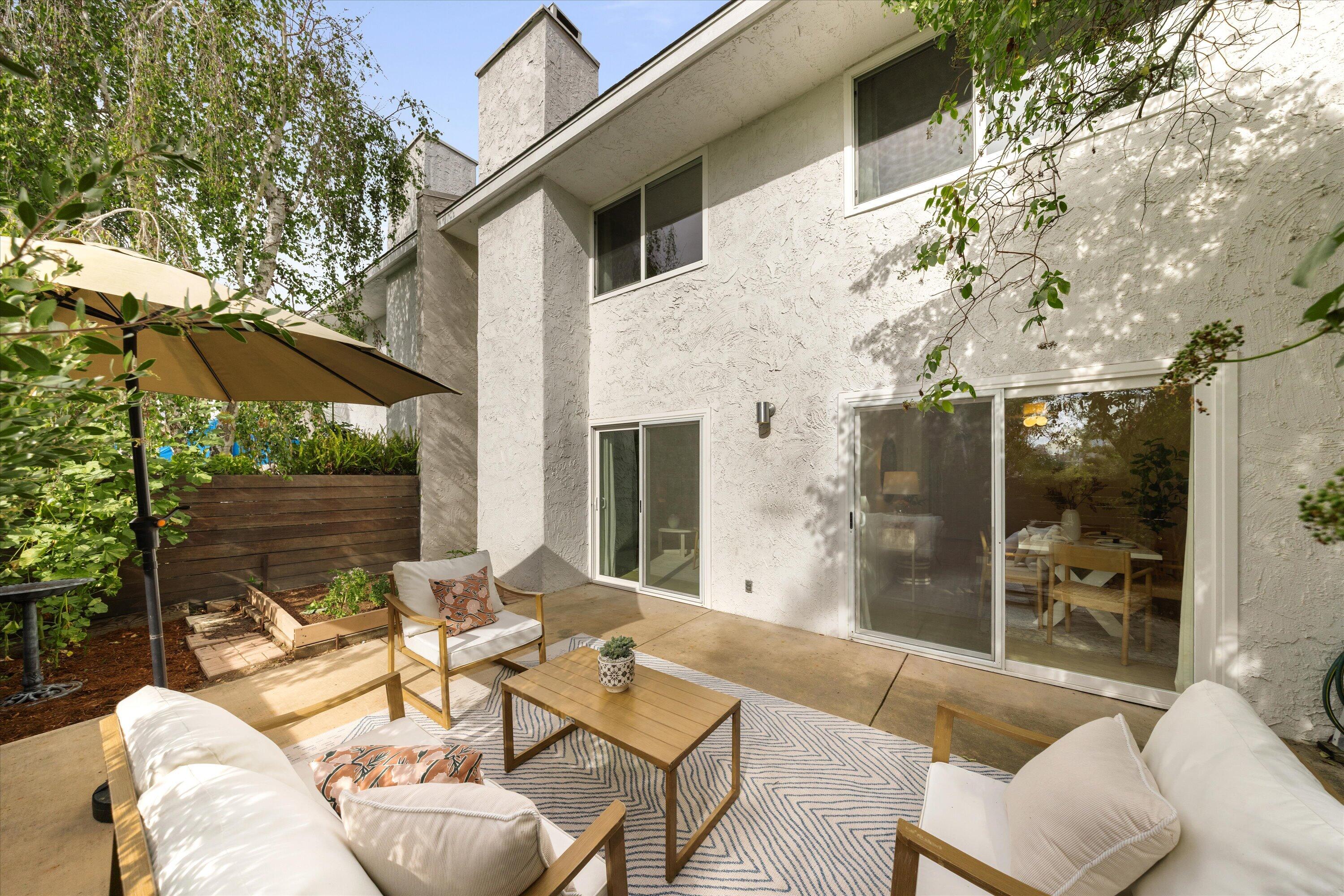 5053 Rhoads Avenue Apt F