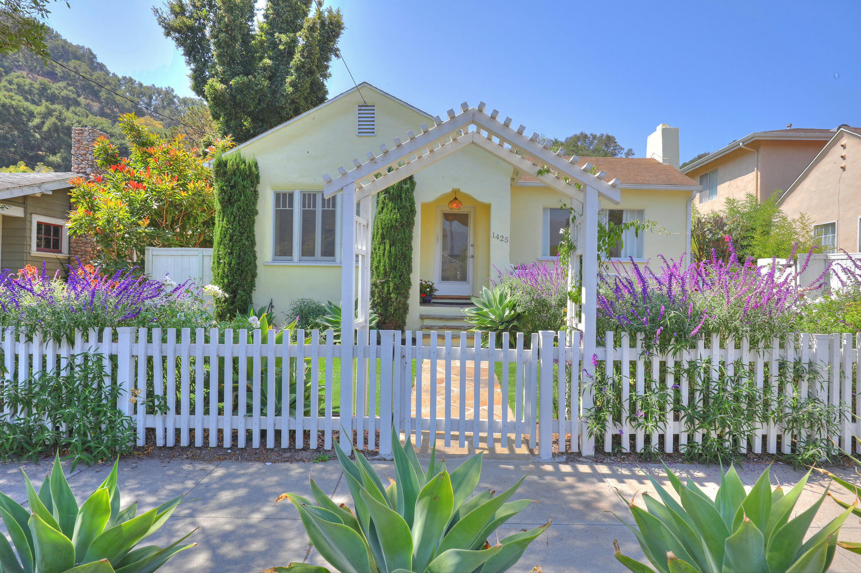 1425 Mountain Avenue