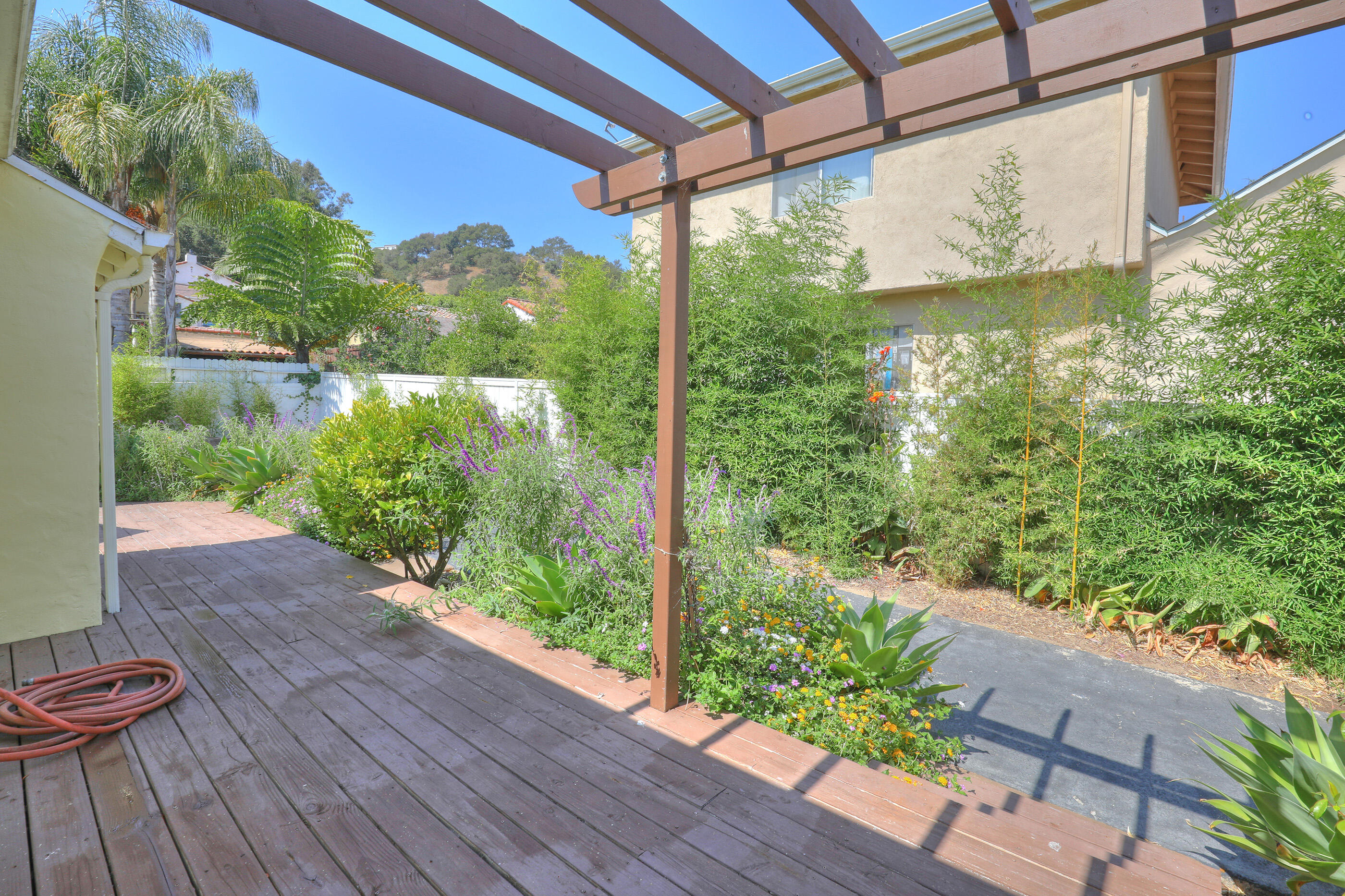 1425 Mountain Avenue