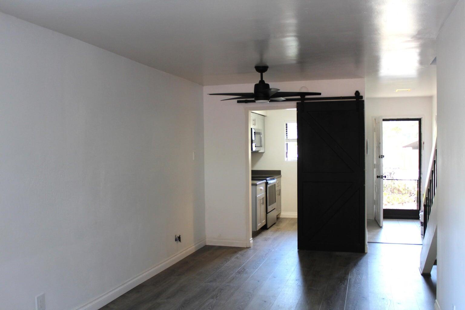1035 Miramonte 1