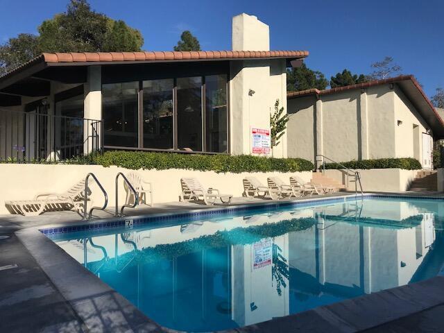 1035 Miramonte 1