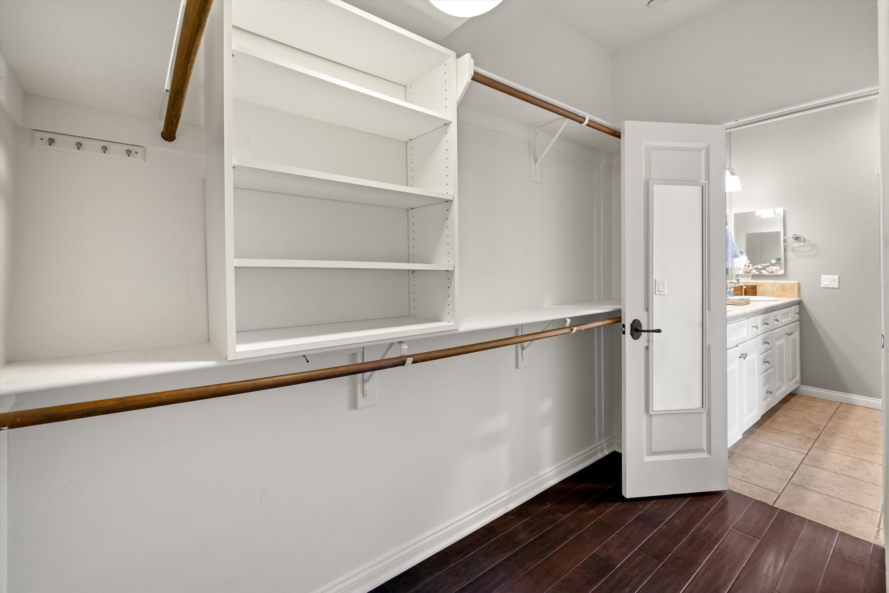 218 Santa Barbara Street Unit: B