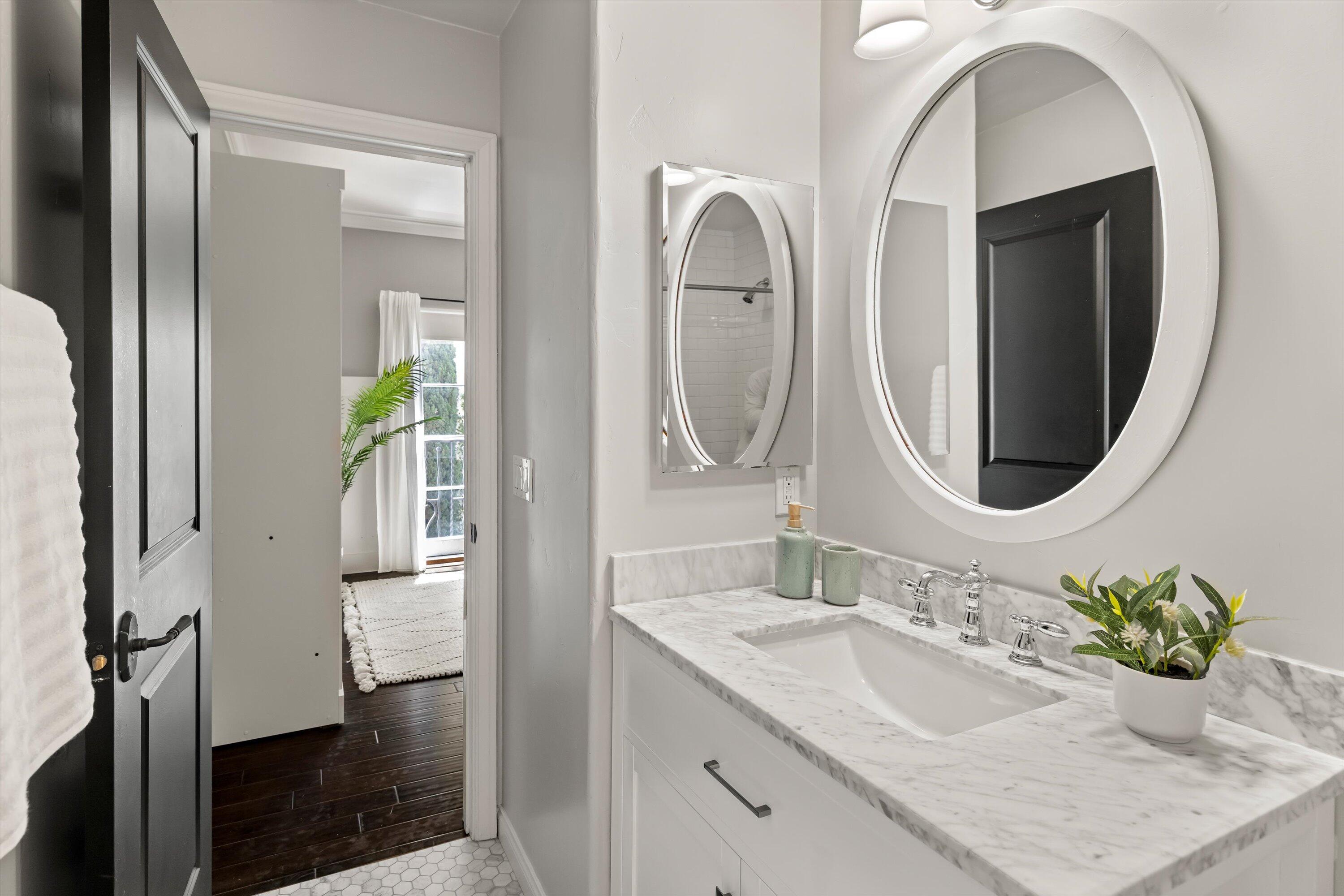 218 Santa Barbara Street Unit: B