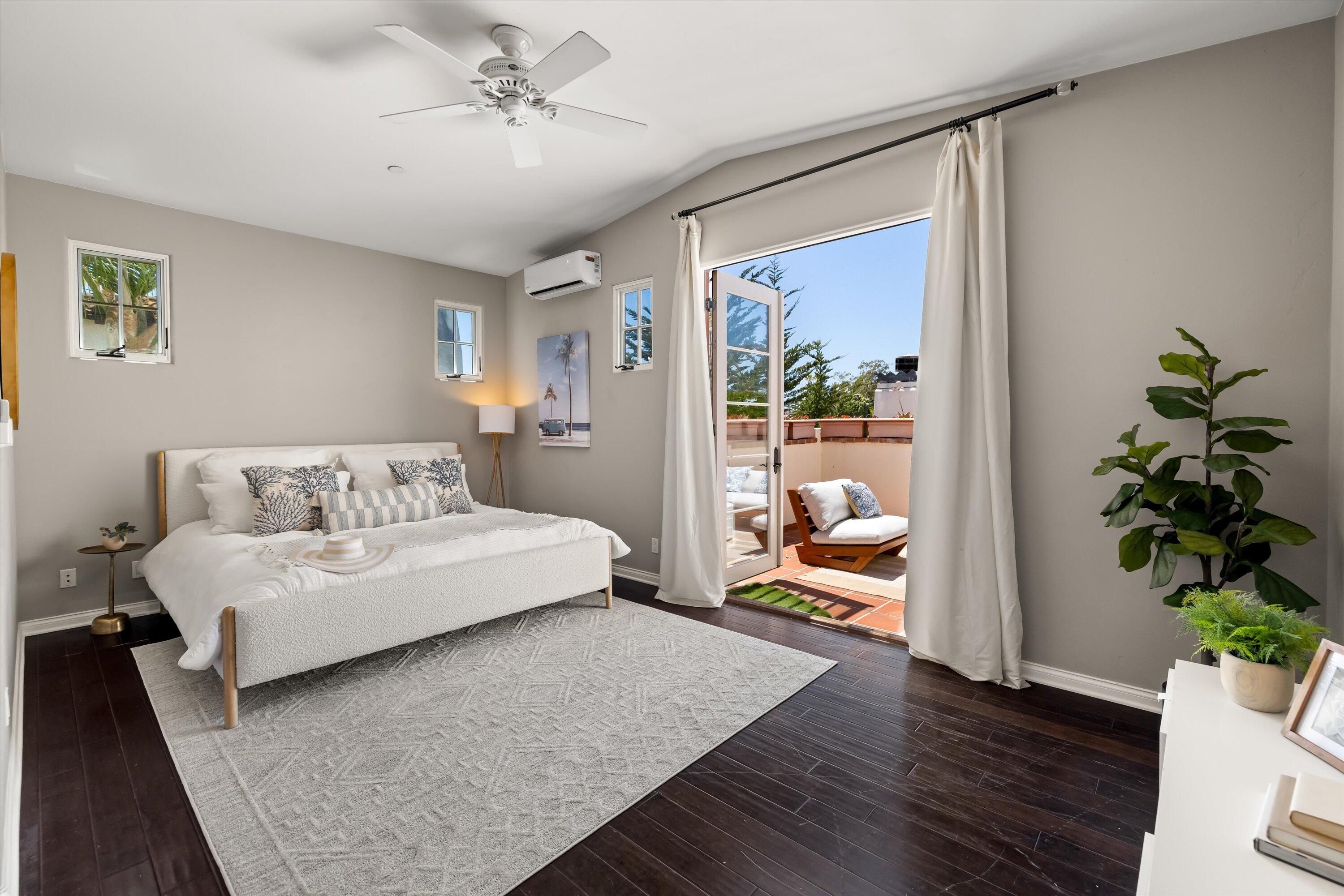 218 Santa Barbara Street Unit: B