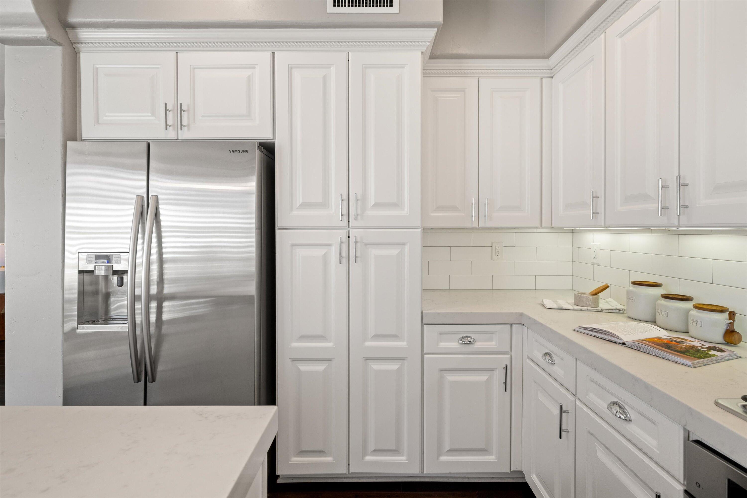 218 Santa Barbara Street Unit: B