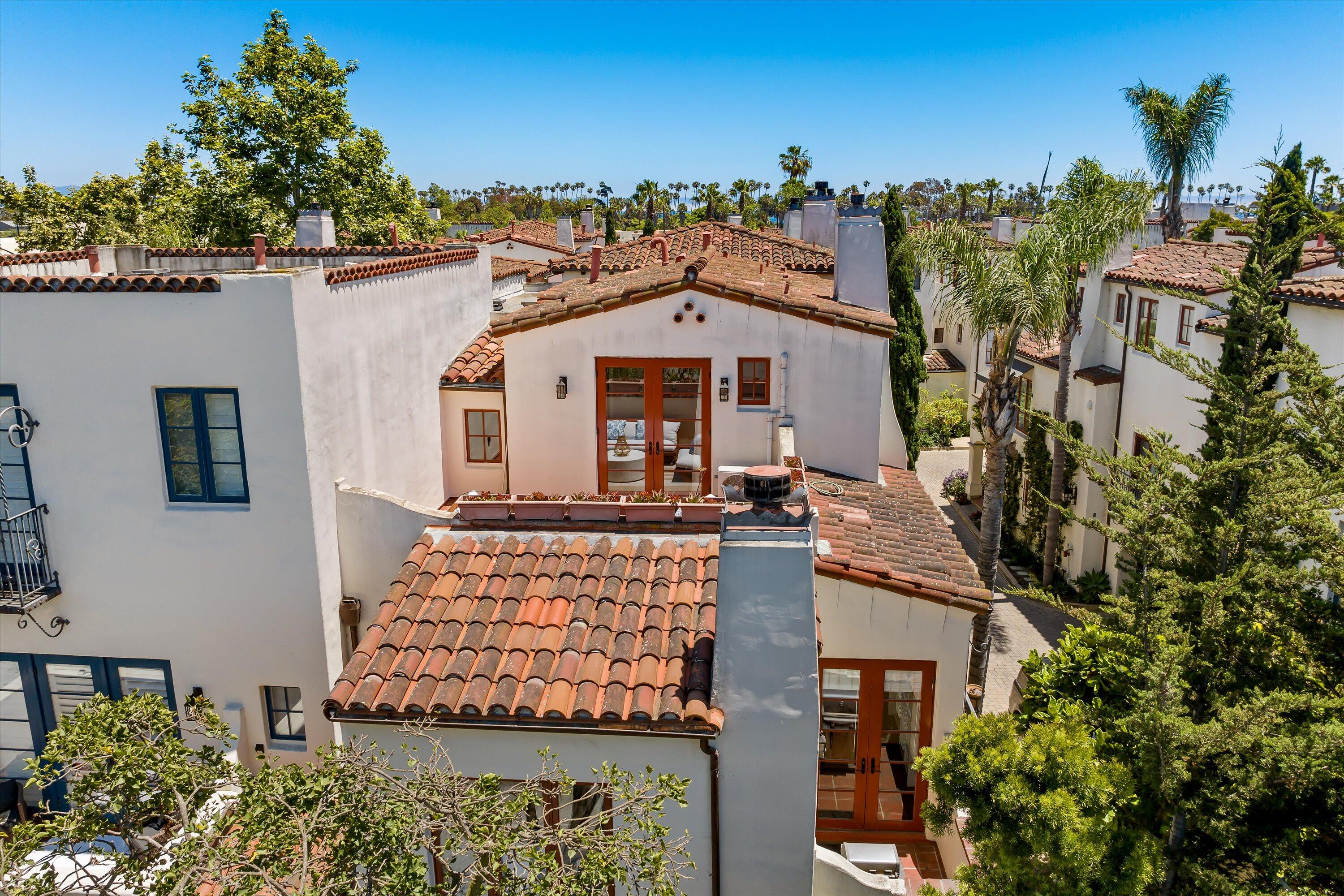 218 Santa Barbara Street Unit: B