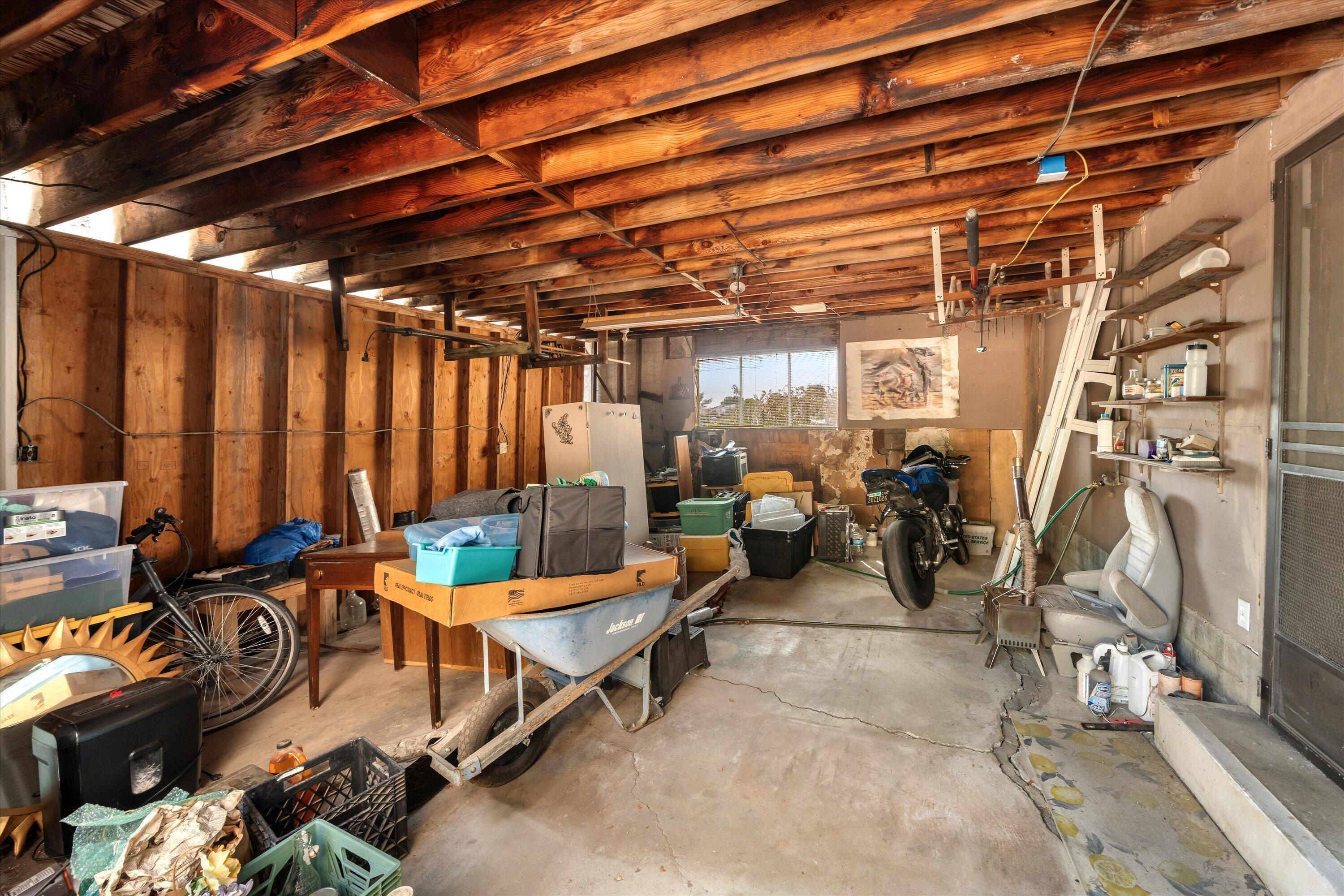 2662 Montrose Place