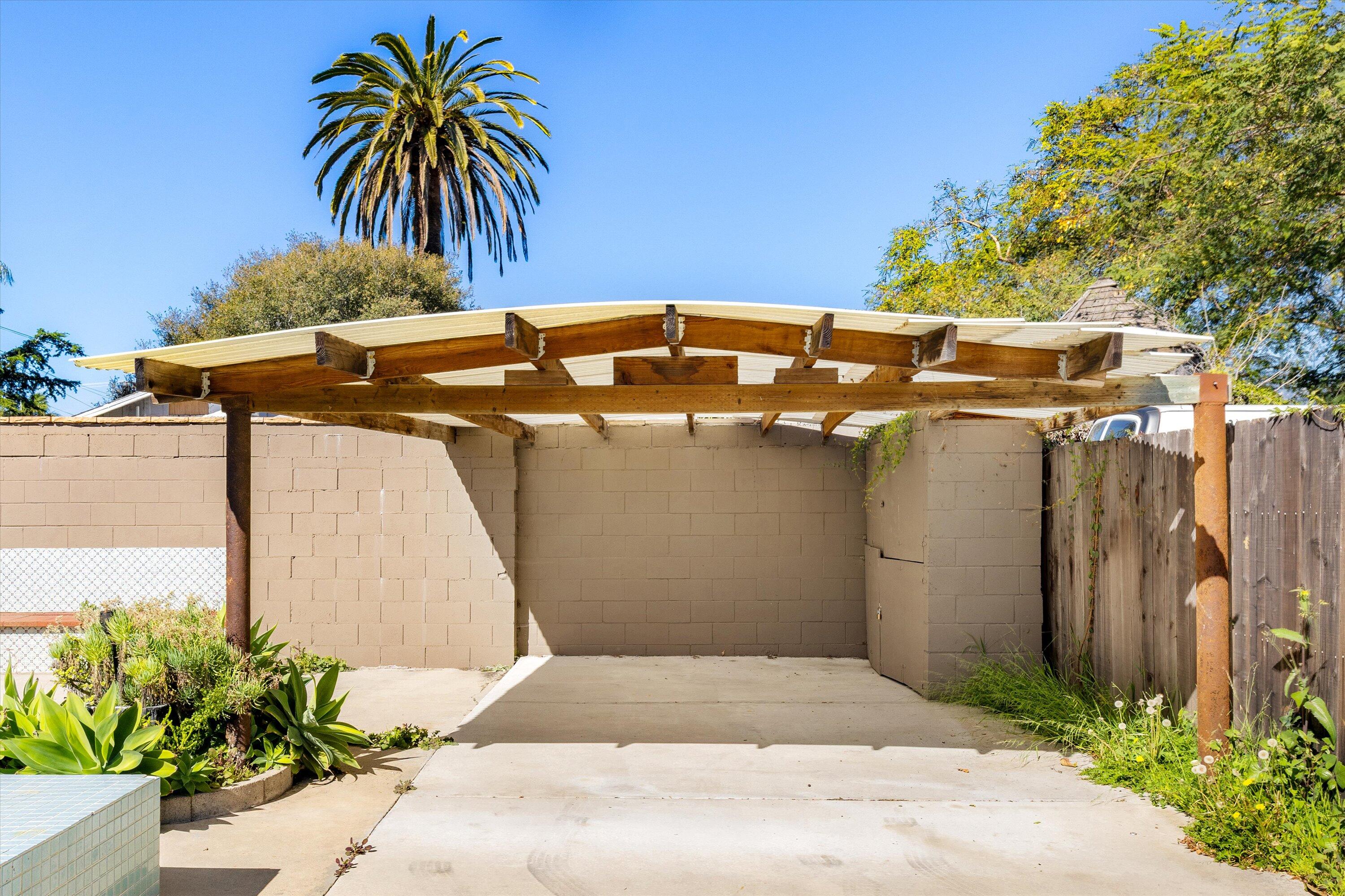 714 W Sola Street