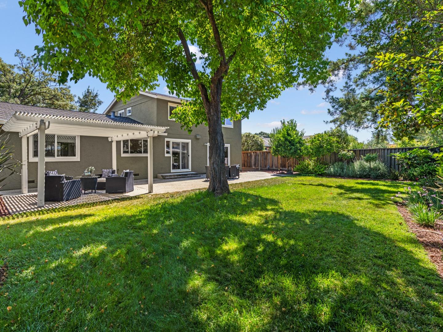 6672 Mount Pakron Drive
