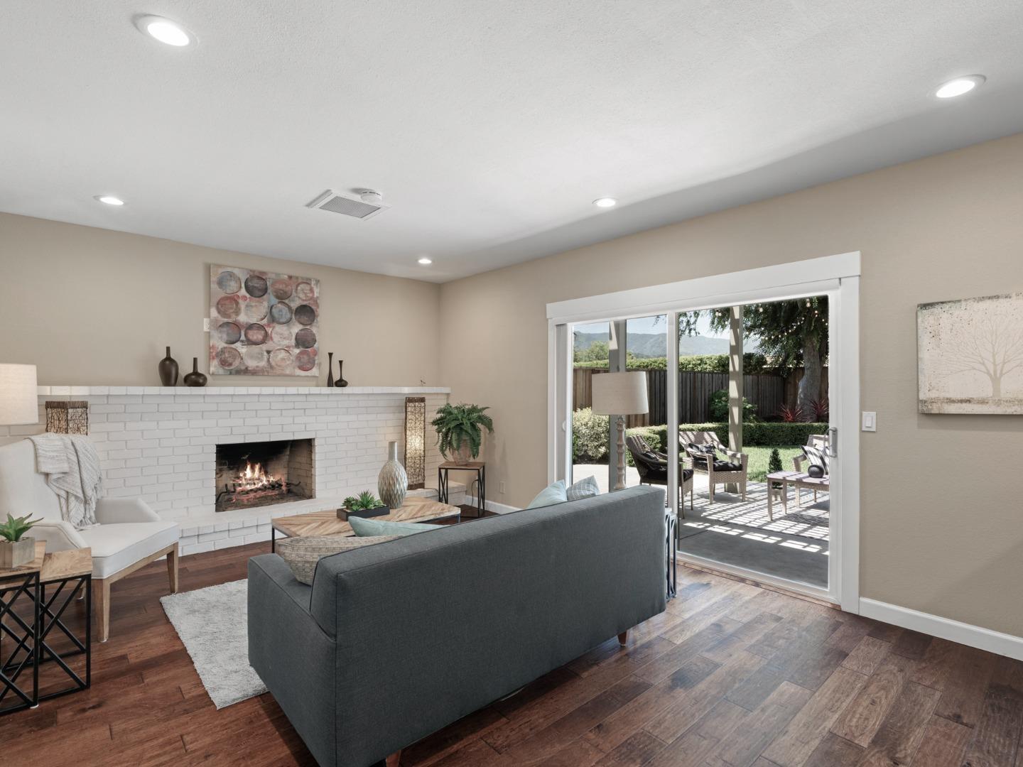 6593 Winterset WAY
