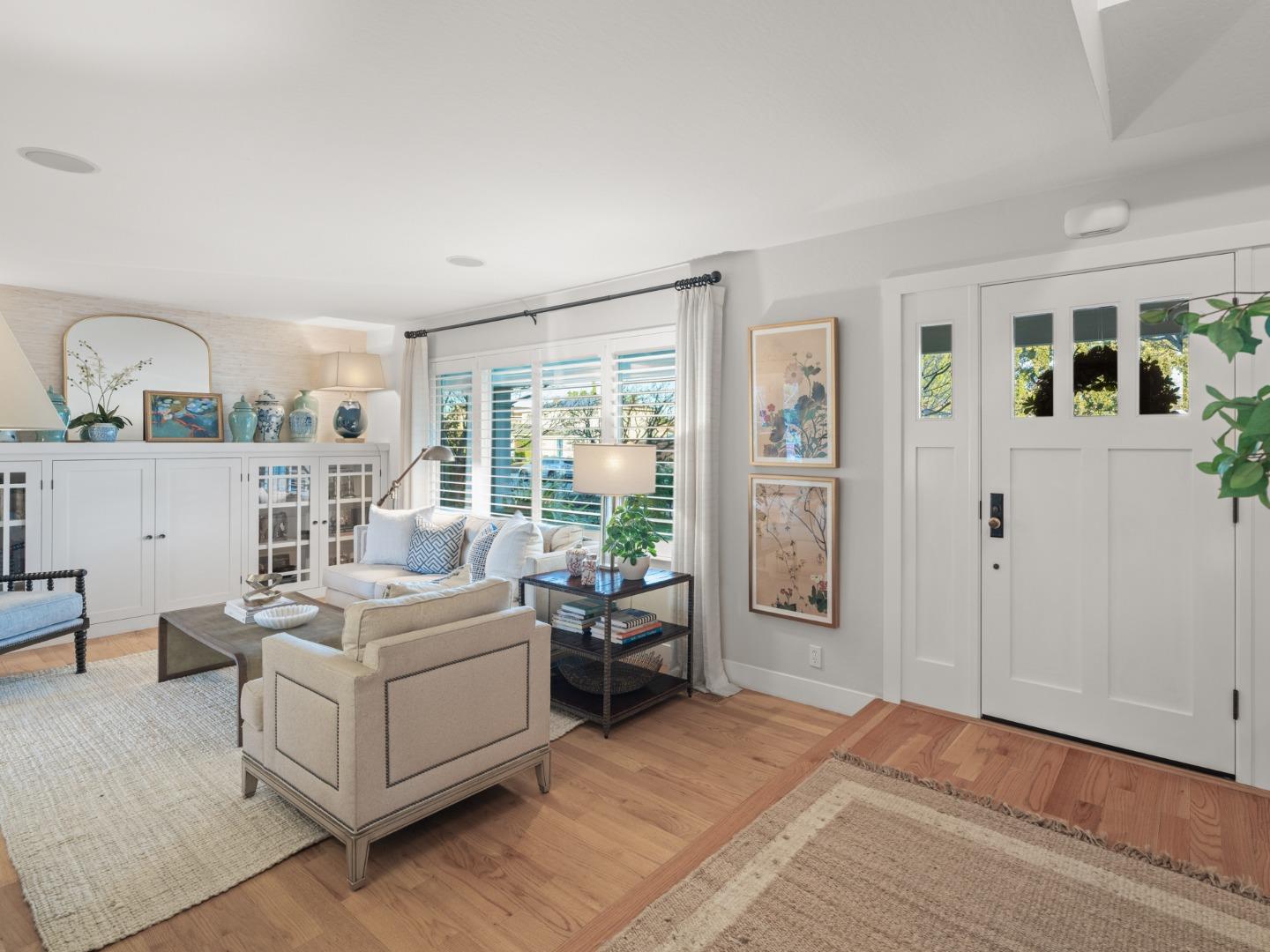 1467 Medallion DR