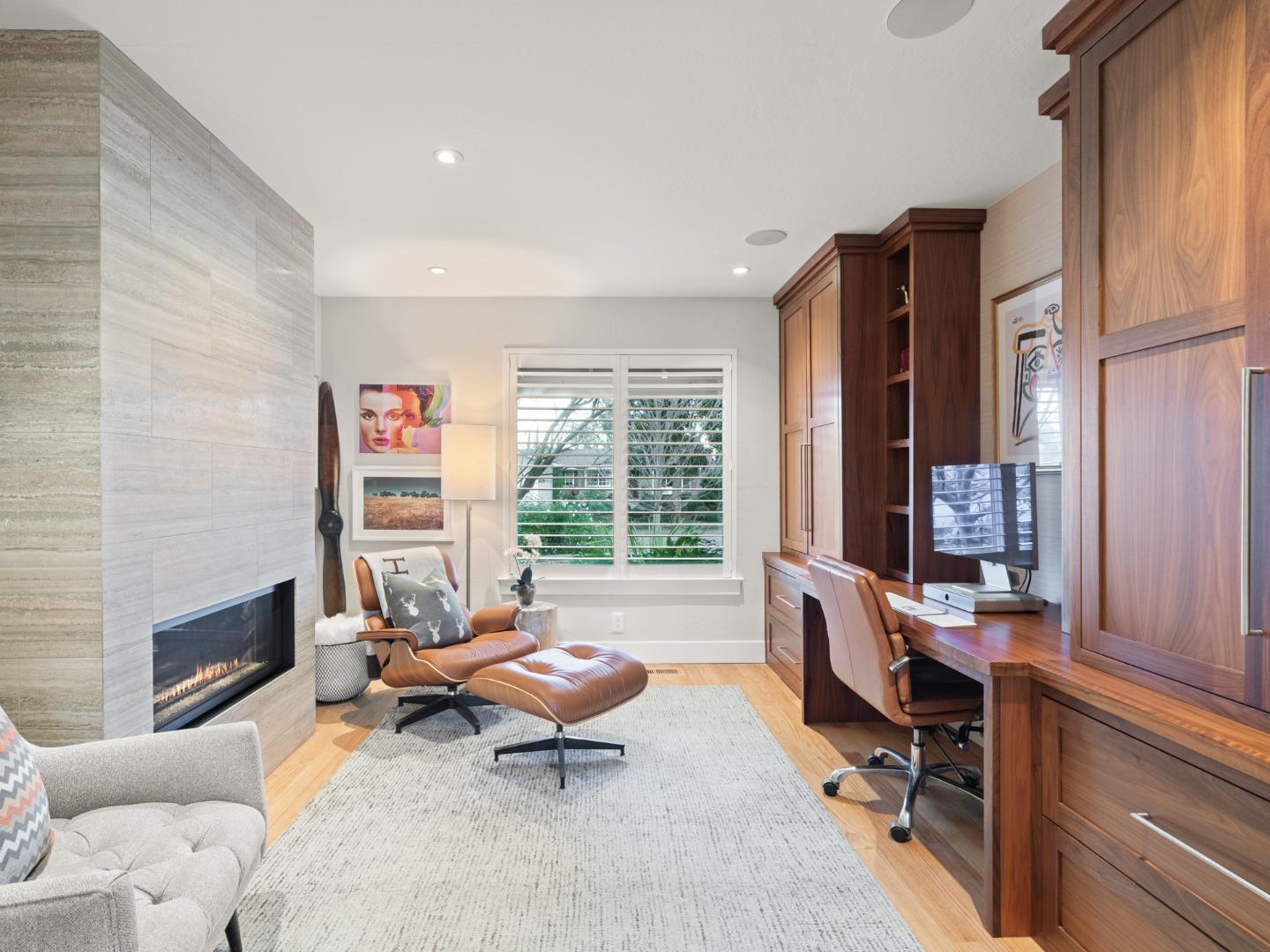 1467 Medallion DR