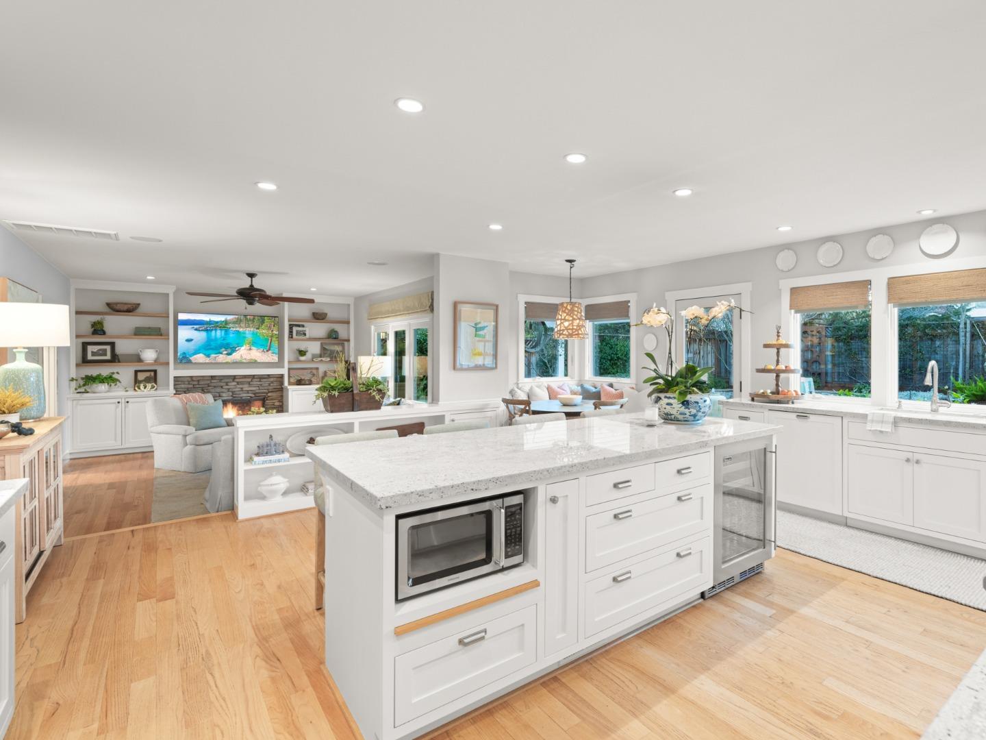 1467 Medallion DR
