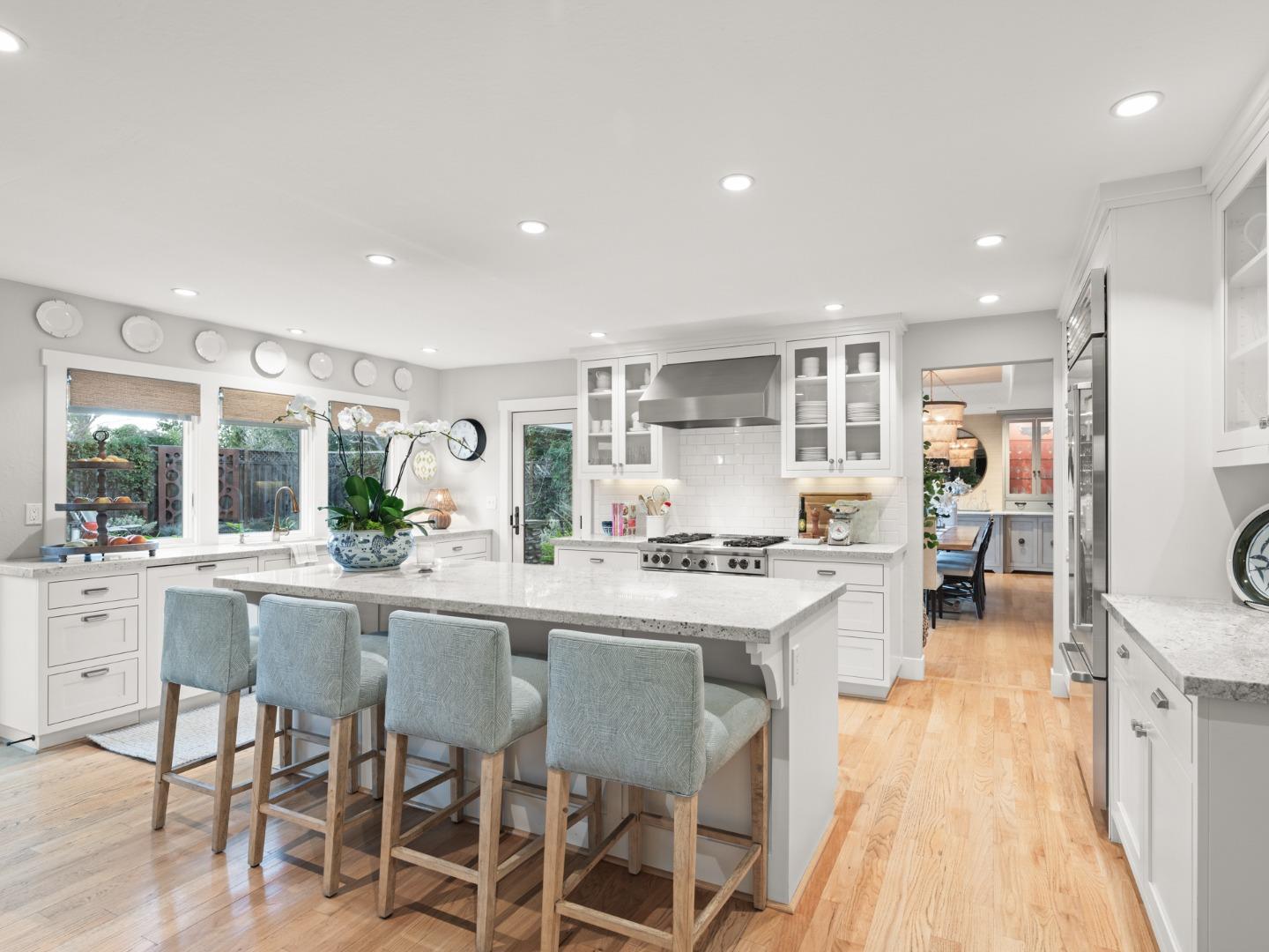 1467 Medallion DR