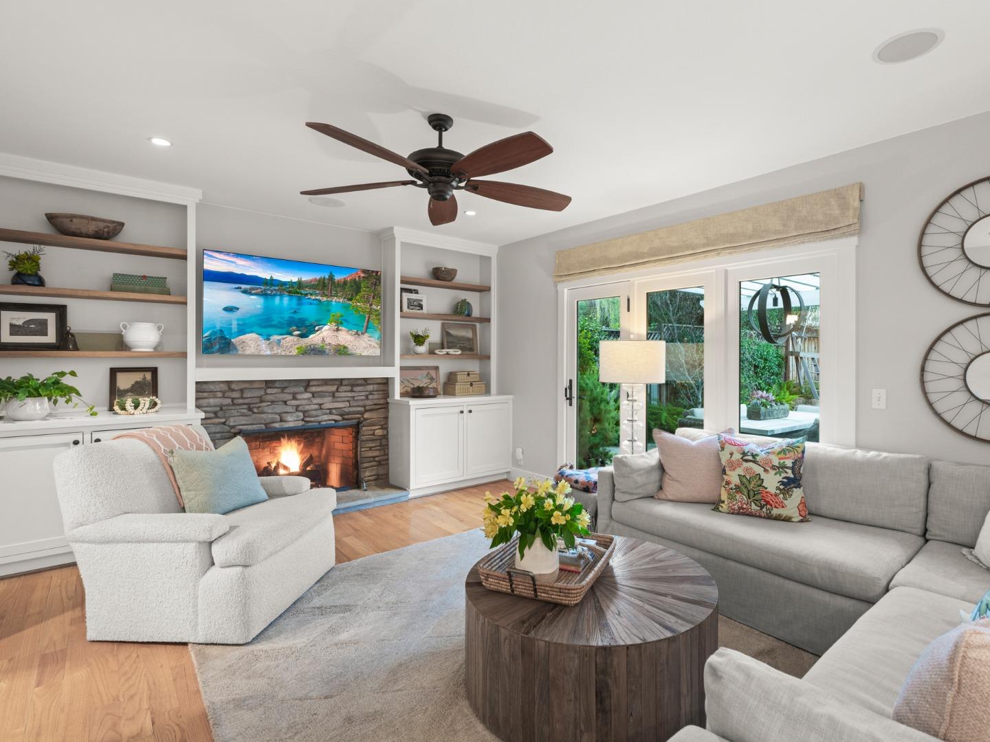 1467 Medallion DR
