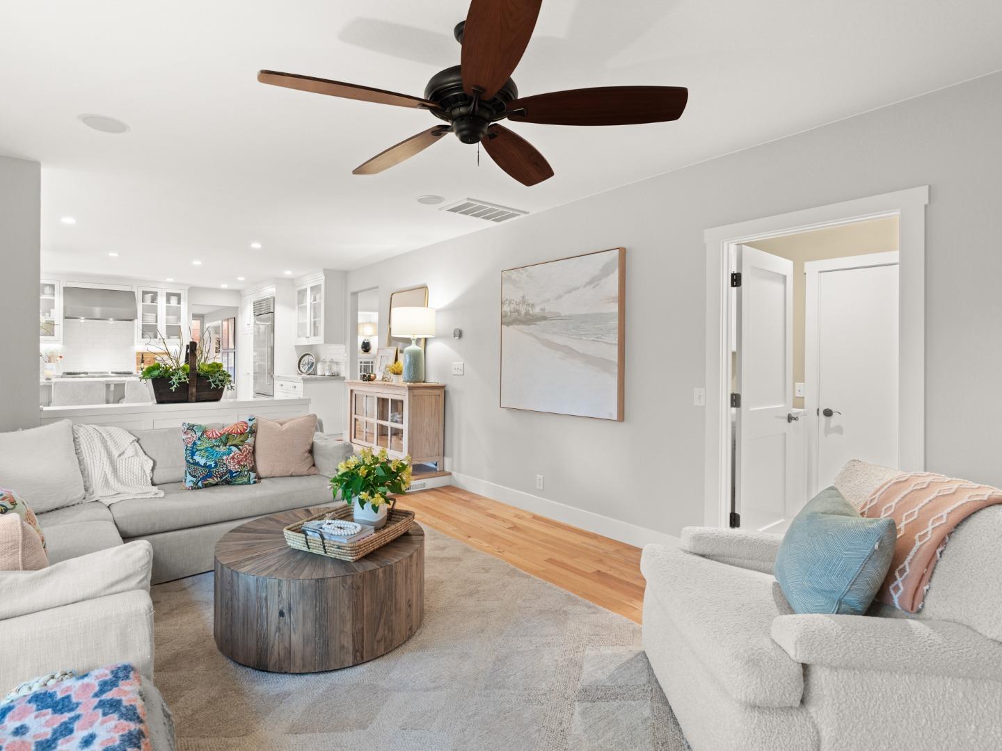 1467 Medallion DR