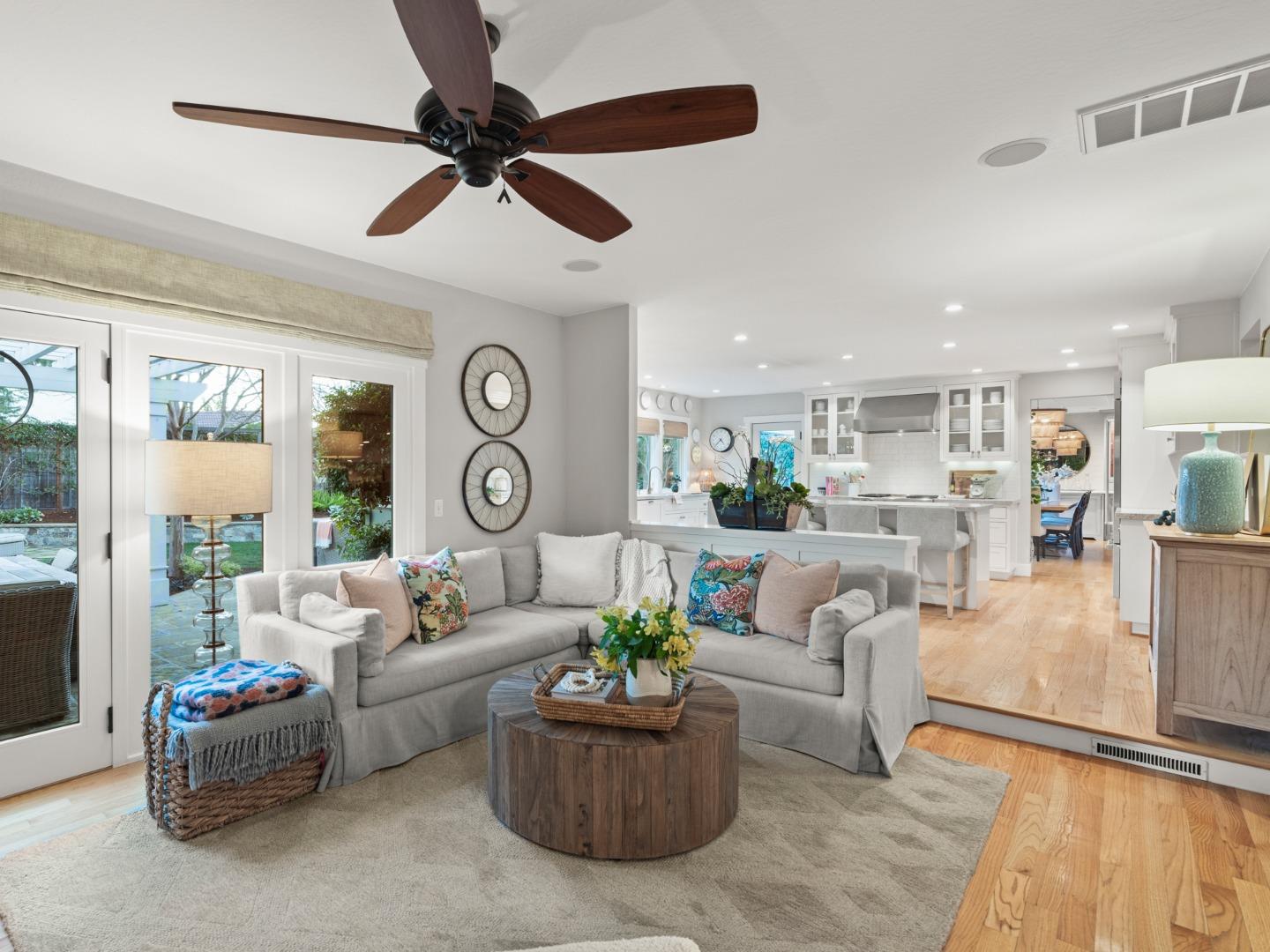 1467 Medallion DR