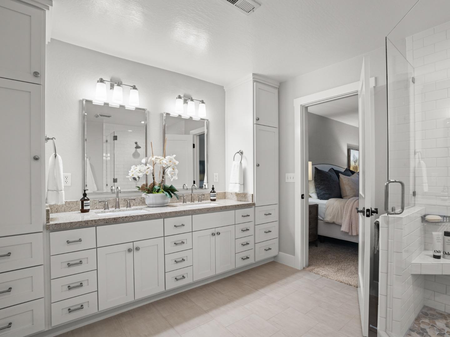1467 Medallion DR