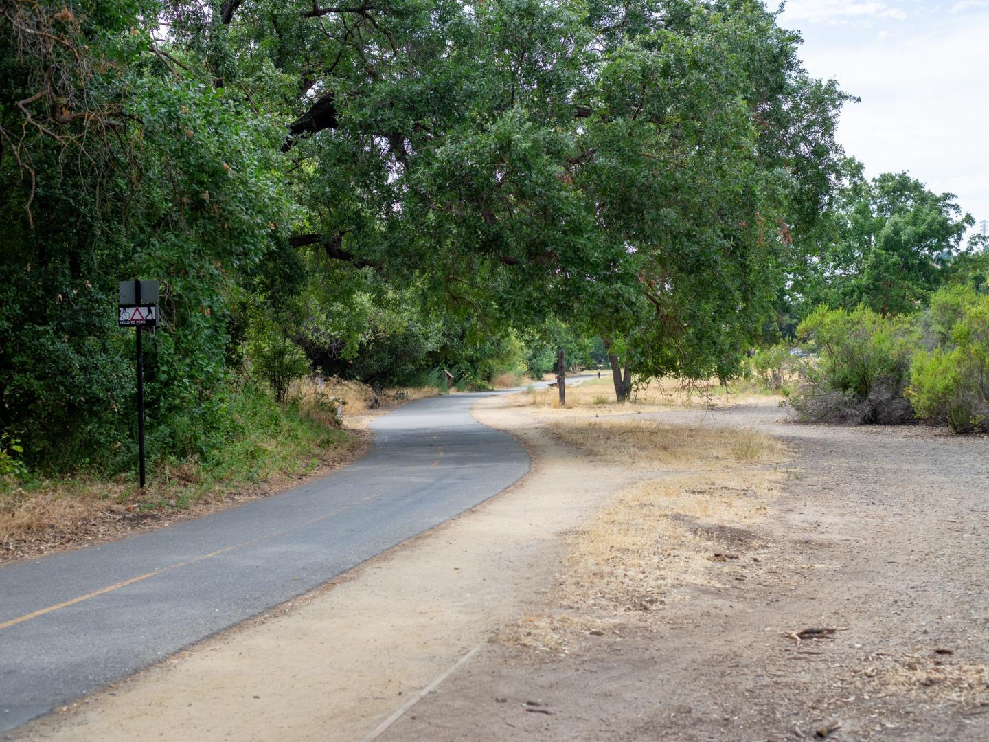 1033 Bright Oak Place