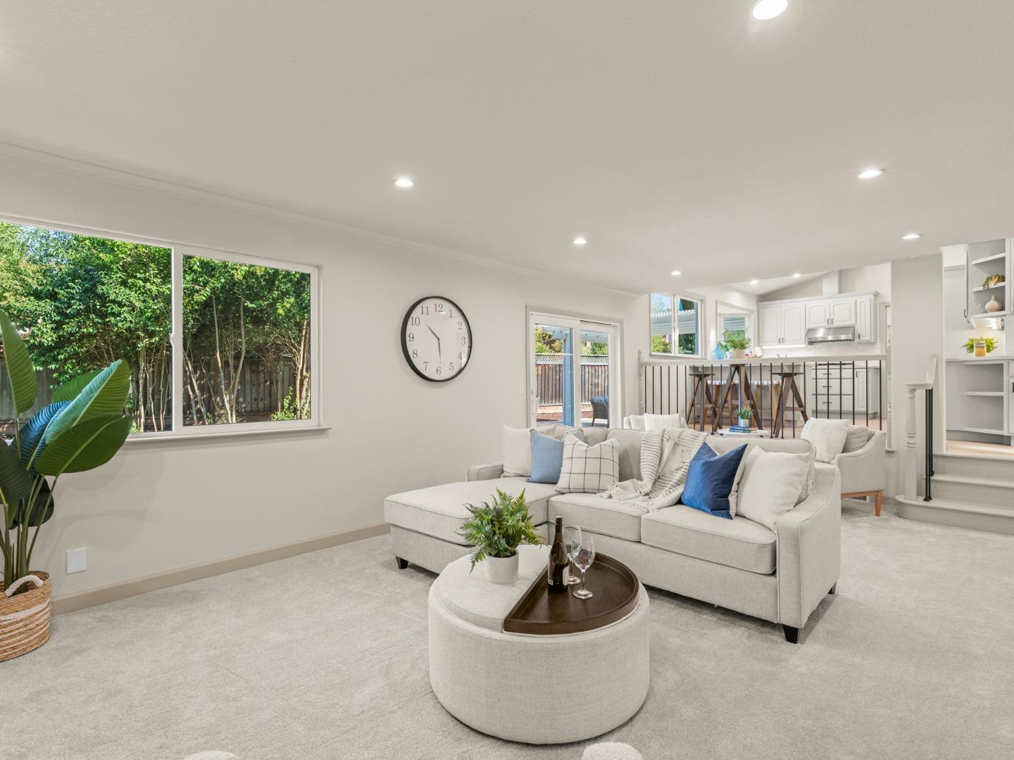 1033 Bright Oak Place