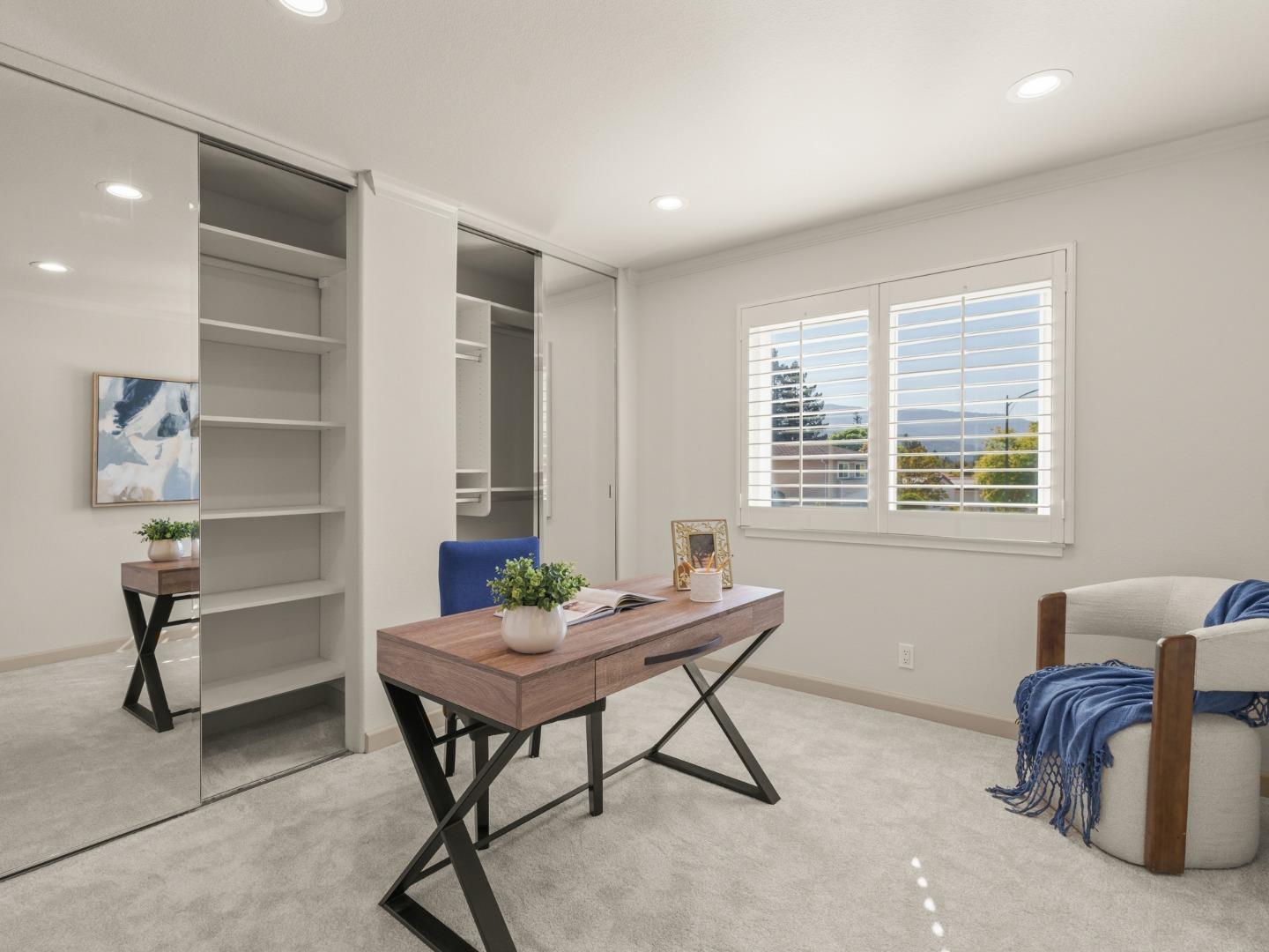 1033 Bright Oak Place