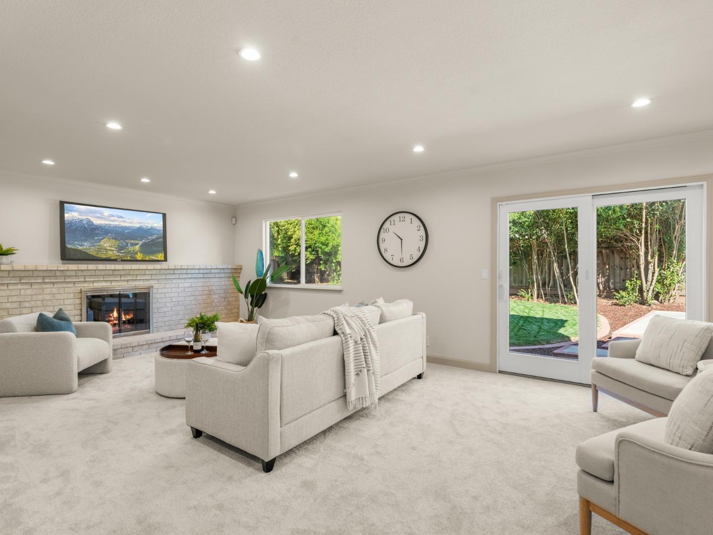 1033 Bright Oak Place