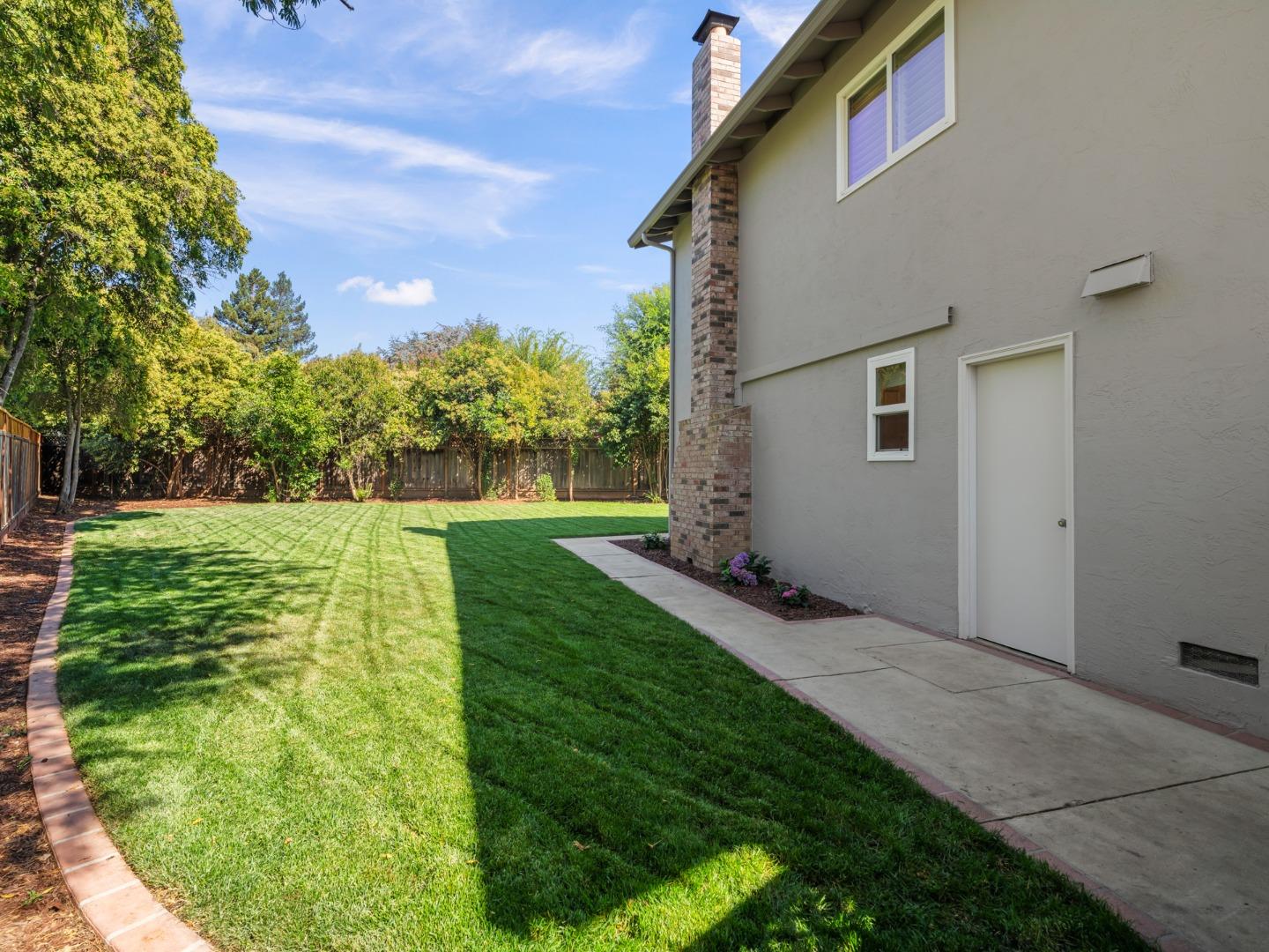 1033 Bright Oak Place