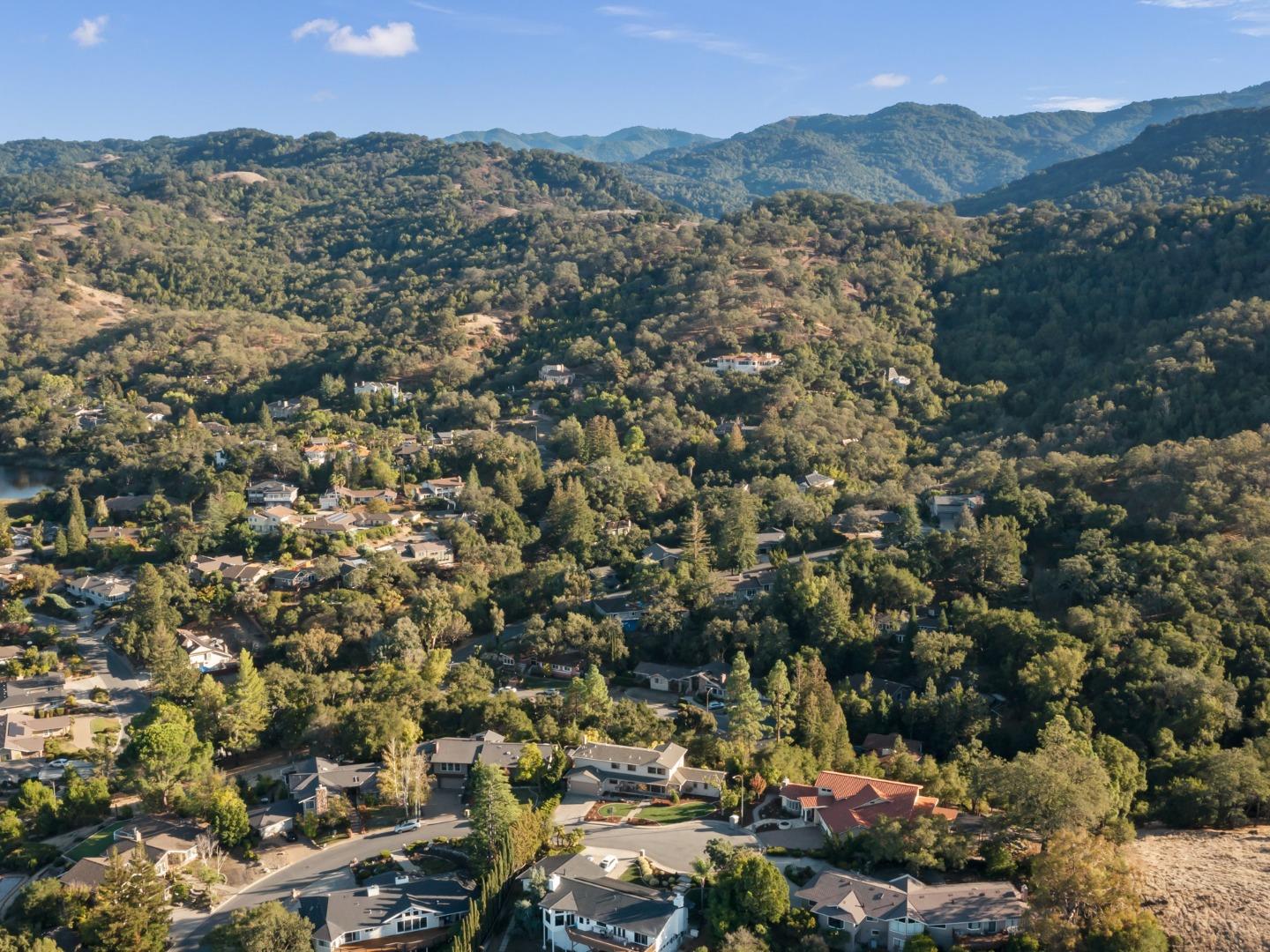 6746 Lookout Bend