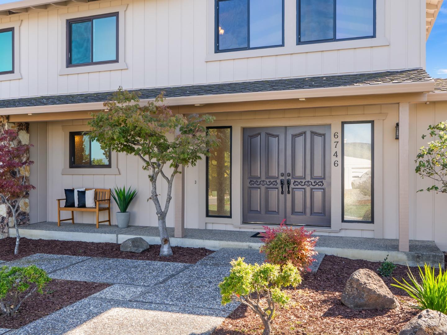 6746 Lookout Bend
