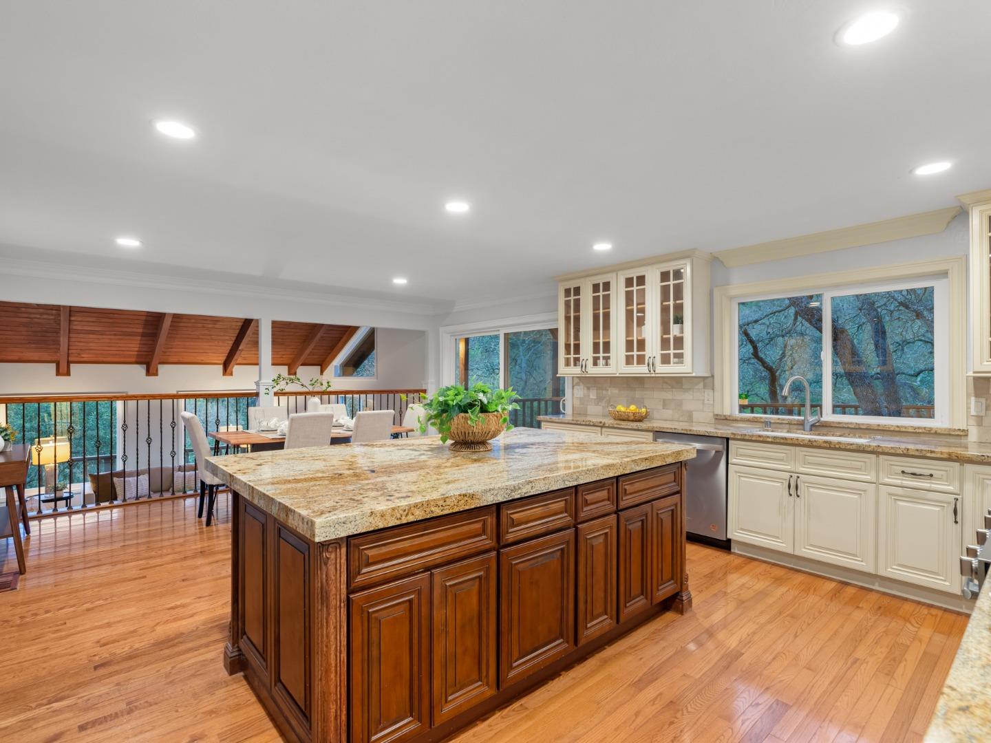 6834 Rockview Court