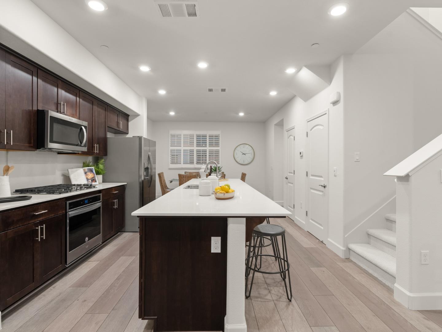 115 Agustin Narvaez Street 4