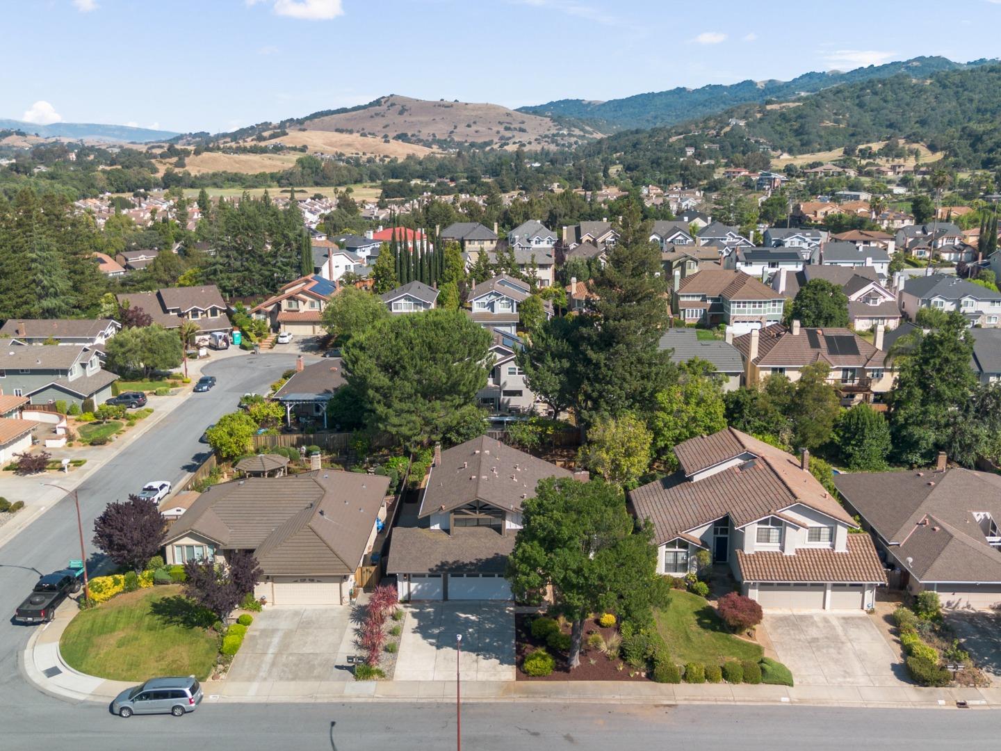 1062 Mountain Shadows Road